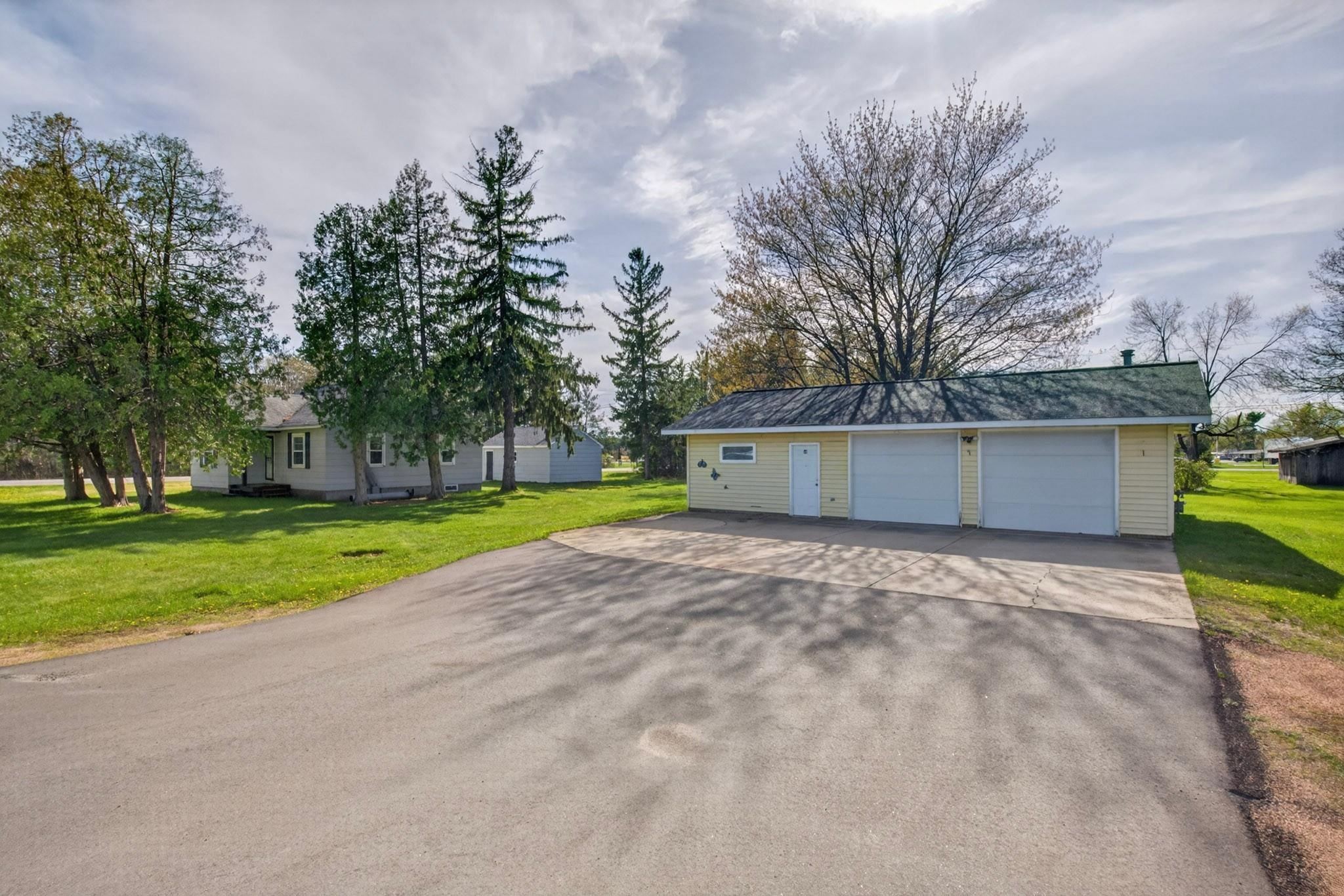 4730 10TH STREET SOUTH, Wisconsin Rapids, Wisconsin 54494, 2 Bedrooms Bedrooms, ,1 BathroomBathrooms,Residential,For Sale,4730 10TH STREET SOUTH,22601778