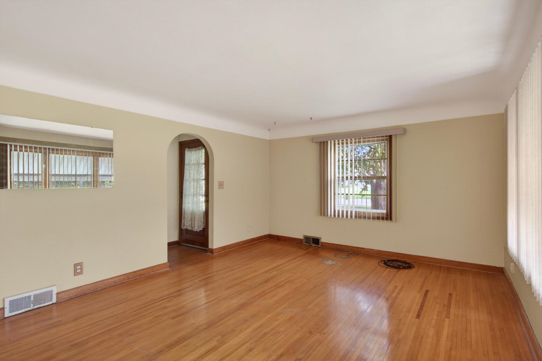 4730 10TH STREET SOUTH, Wisconsin Rapids, Wisconsin 54494, 2 Bedrooms Bedrooms, ,1 BathroomBathrooms,Residential,For Sale,4730 10TH STREET SOUTH,22601778