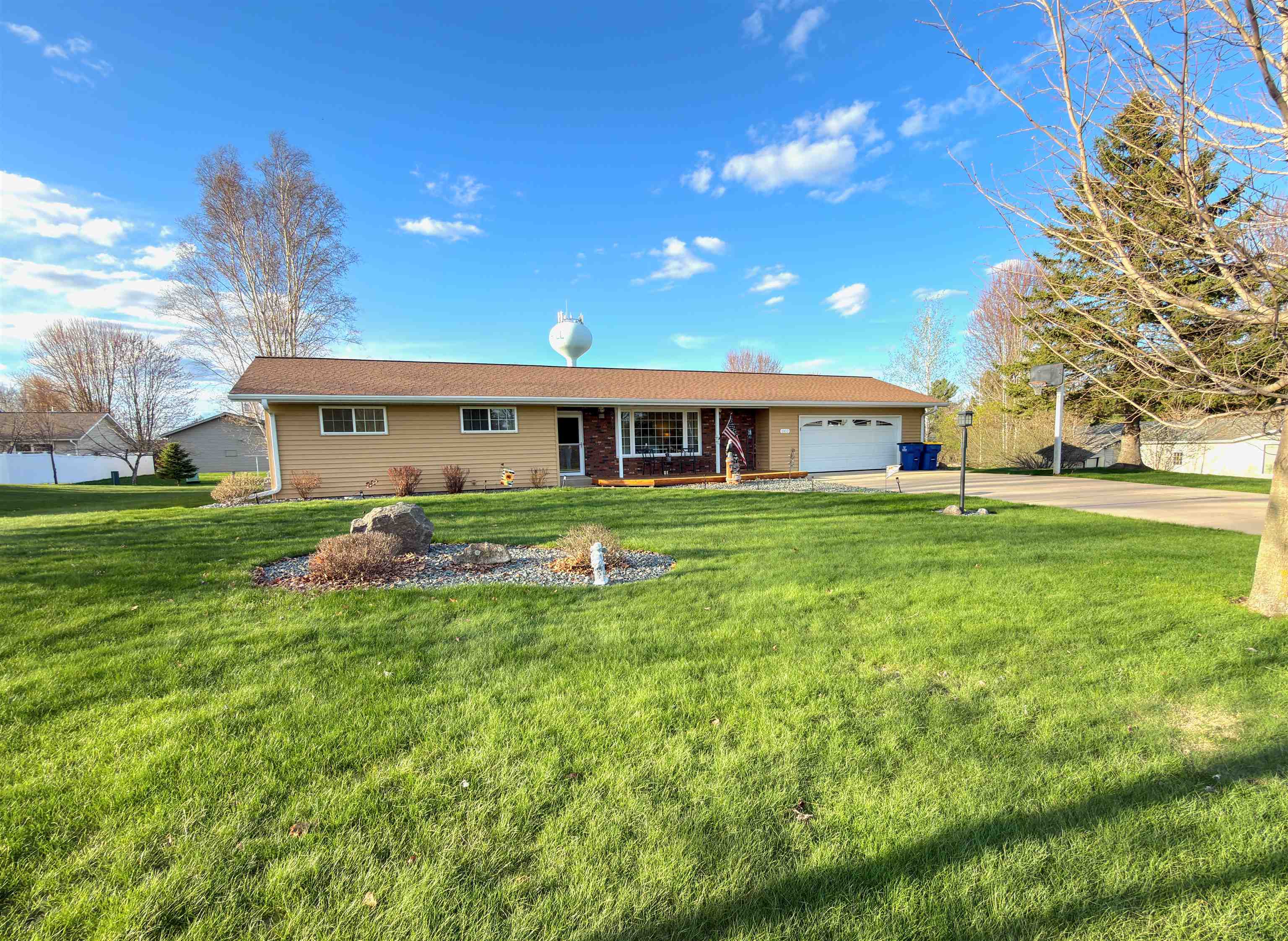 1102 W SAINT PAUL STREET, Merrill, Wisconsin 54452, 3 Bedrooms Bedrooms, ,1 BathroomBathrooms,Residential,For Sale,1102 W SAINT PAUL STREET,22601781