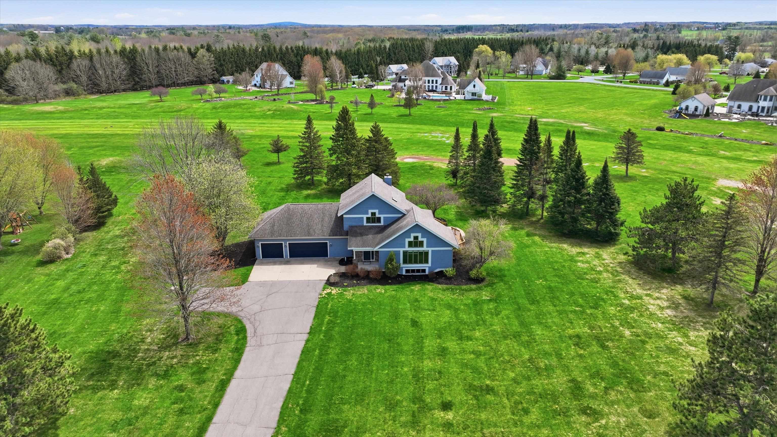 9854 RIVEREDGE DRIVE, Marshfield, Wisconsin 54449, 5 Bedrooms Bedrooms, ,4 BathroomsBathrooms,Residential,For Sale,9854 RIVEREDGE DRIVE,22601782