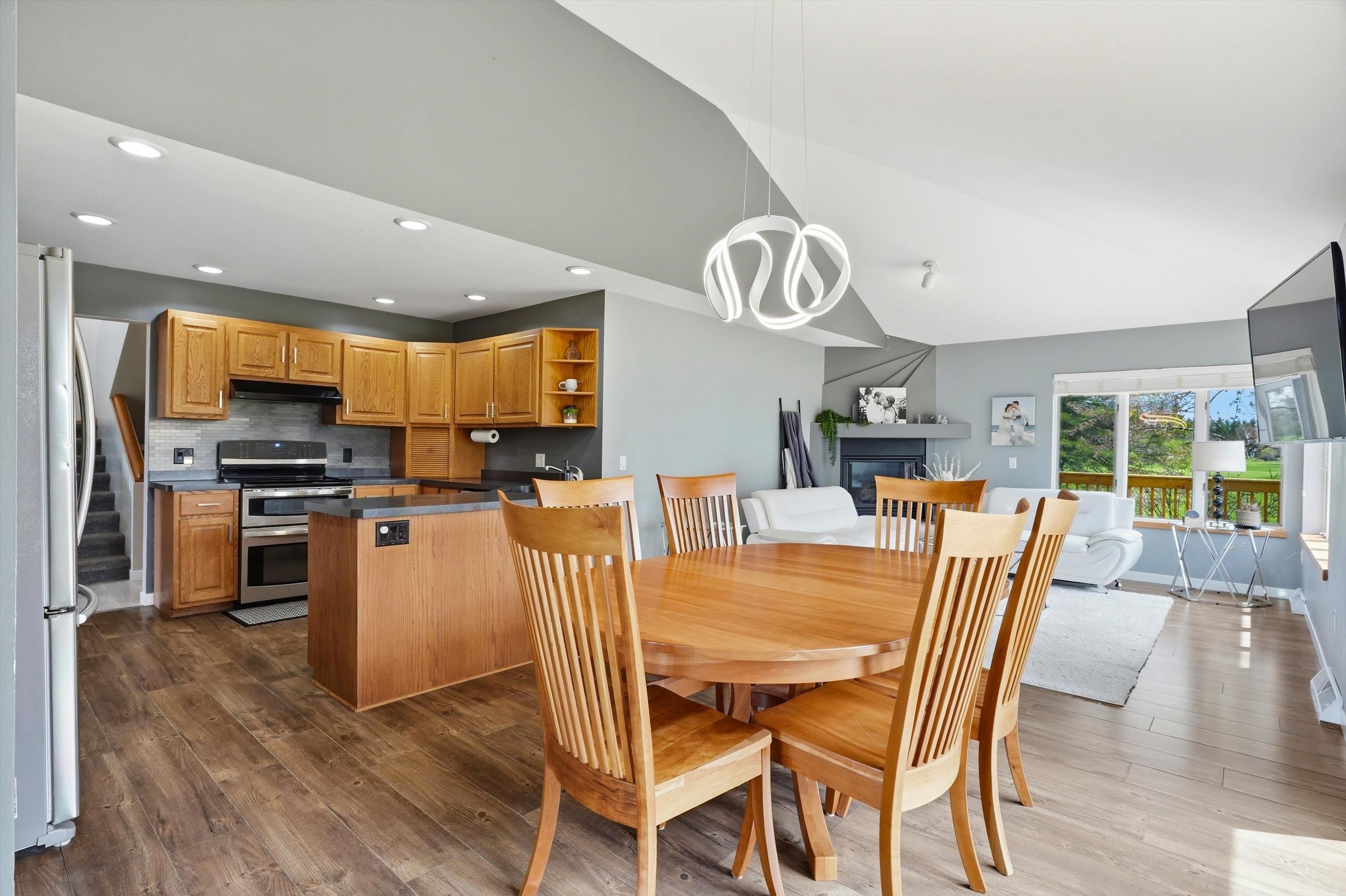 9854 RIVEREDGE DRIVE, Marshfield, Wisconsin 54449, 5 Bedrooms Bedrooms, ,4 BathroomsBathrooms,Residential,For Sale,9854 RIVEREDGE DRIVE,22601782