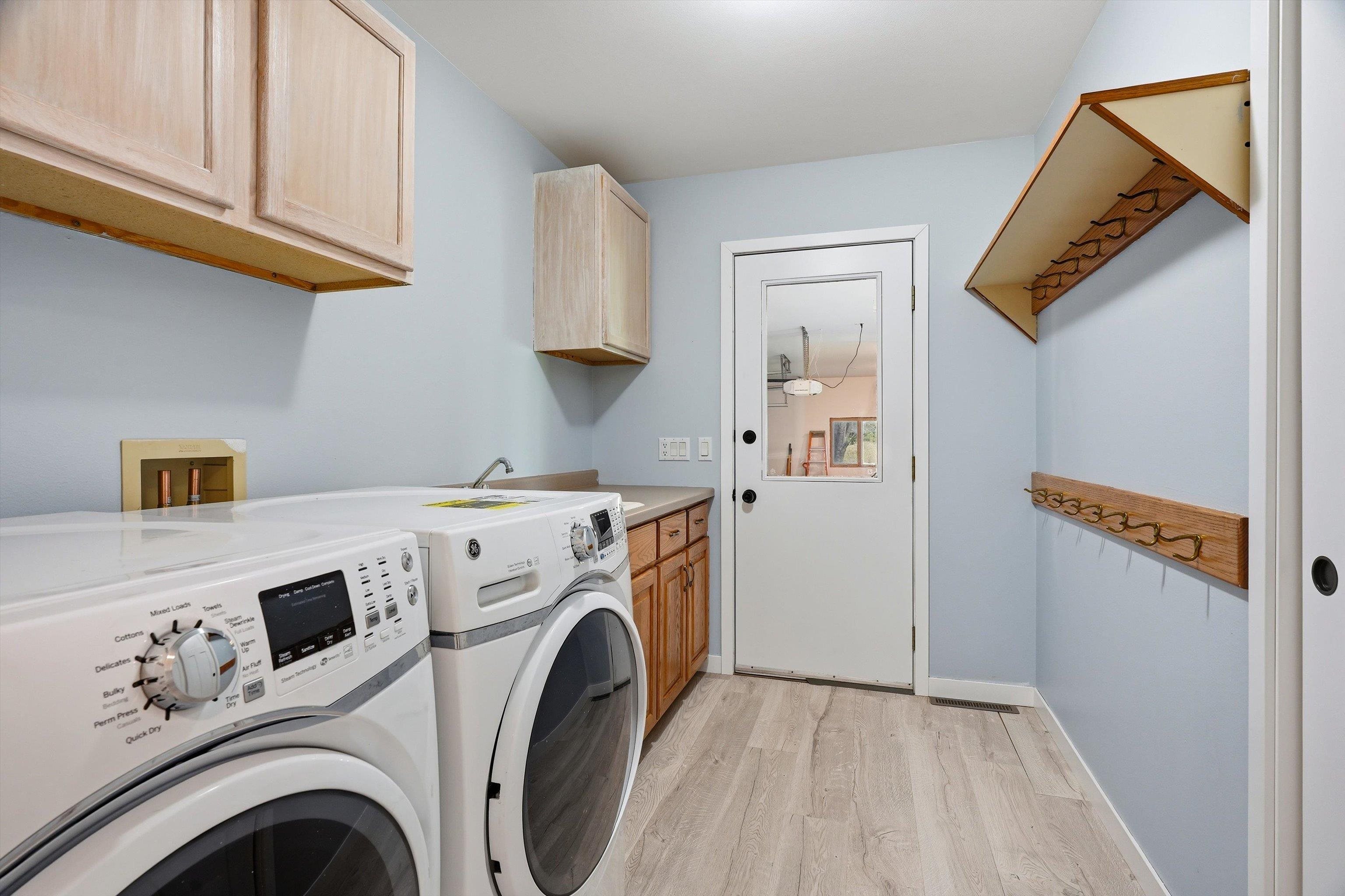 9854 RIVEREDGE DRIVE, Marshfield, Wisconsin 54449, 5 Bedrooms Bedrooms, ,4 BathroomsBathrooms,Residential,For Sale,9854 RIVEREDGE DRIVE,22601782