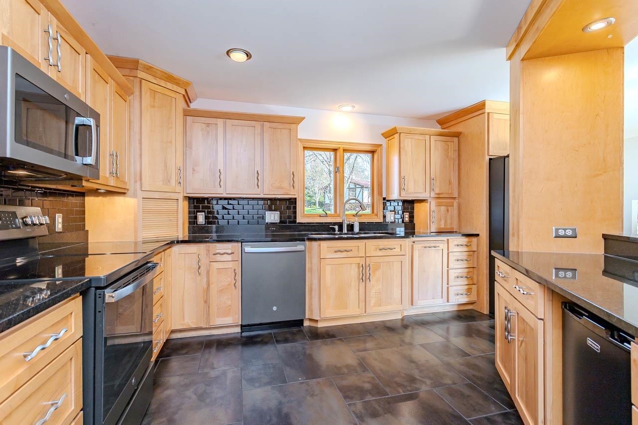 3902 PINE CONE LANE, Wausau, Wisconsin 54403, 3 Bedrooms Bedrooms, ,2 BathroomsBathrooms,Residential,For Sale,3902 PINE CONE LANE,22601784