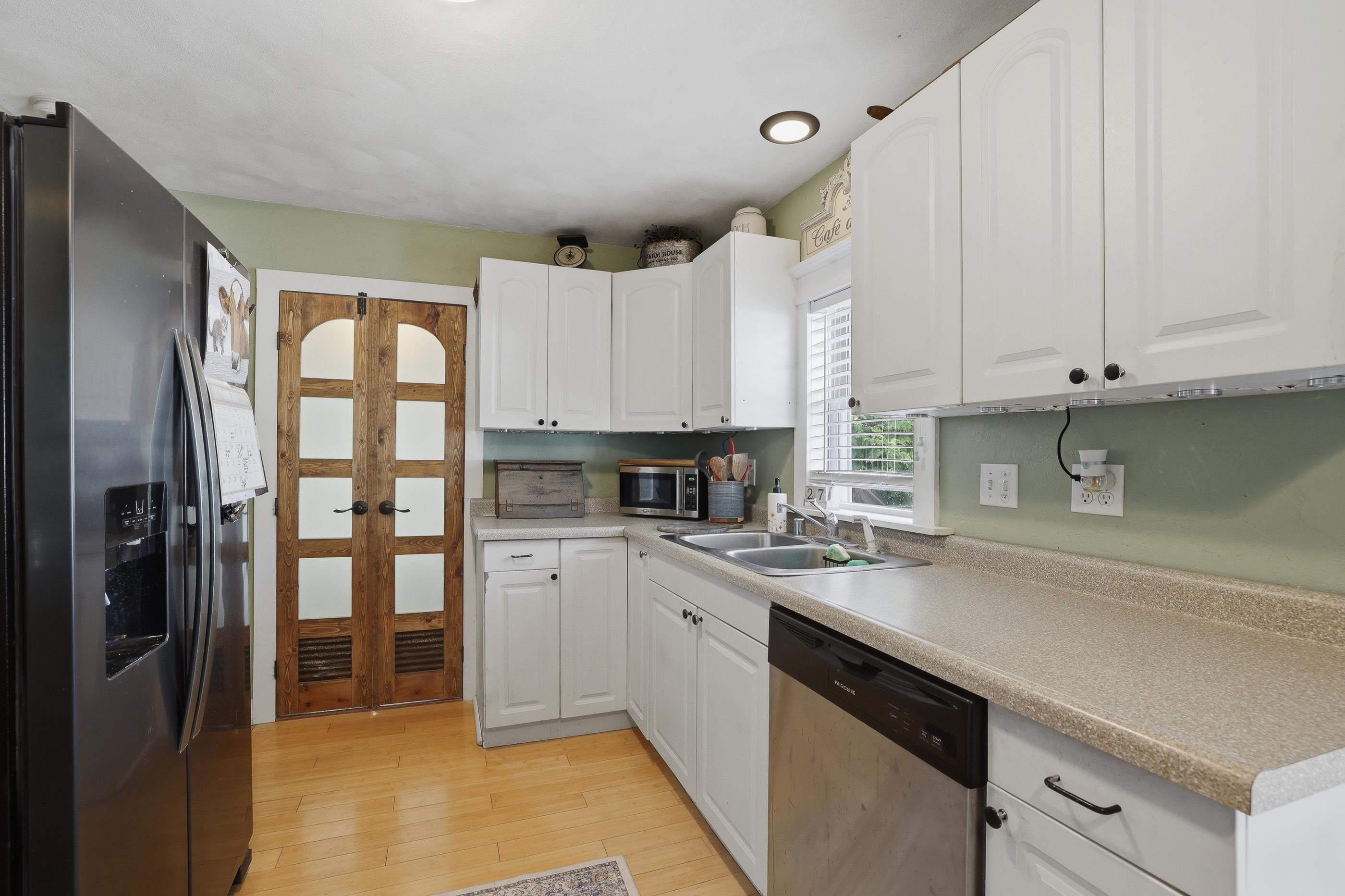 334 ROBBINS STREET, SEYMOUR, Wisconsin 54165, 4 Bedrooms Bedrooms, ,2 BathroomsBathrooms,Residential,For Sale,334 ROBBINS STREET,22601787