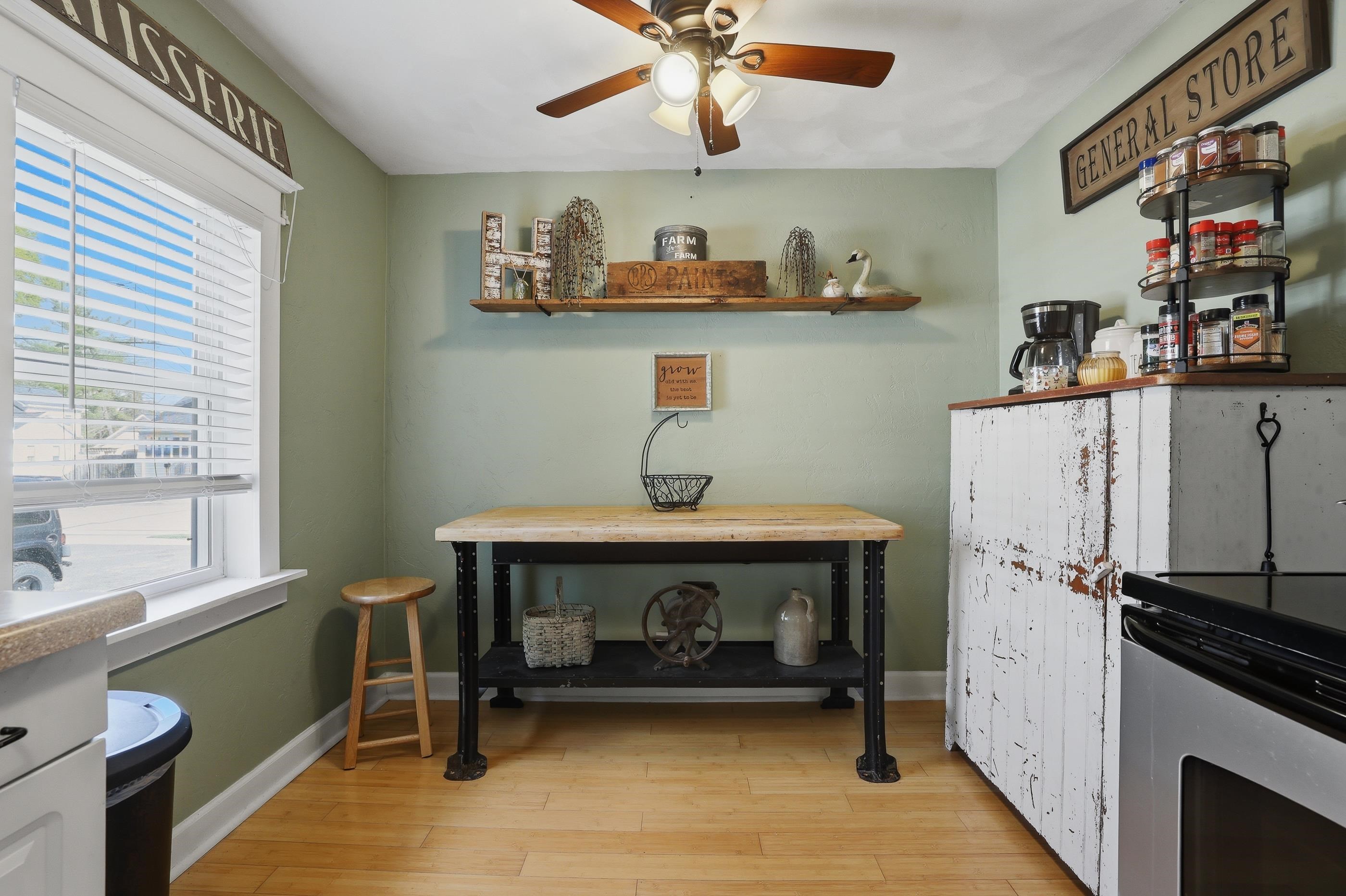 334 ROBBINS STREET, SEYMOUR, Wisconsin 54165, 4 Bedrooms Bedrooms, ,2 BathroomsBathrooms,Residential,For Sale,334 ROBBINS STREET,22601787