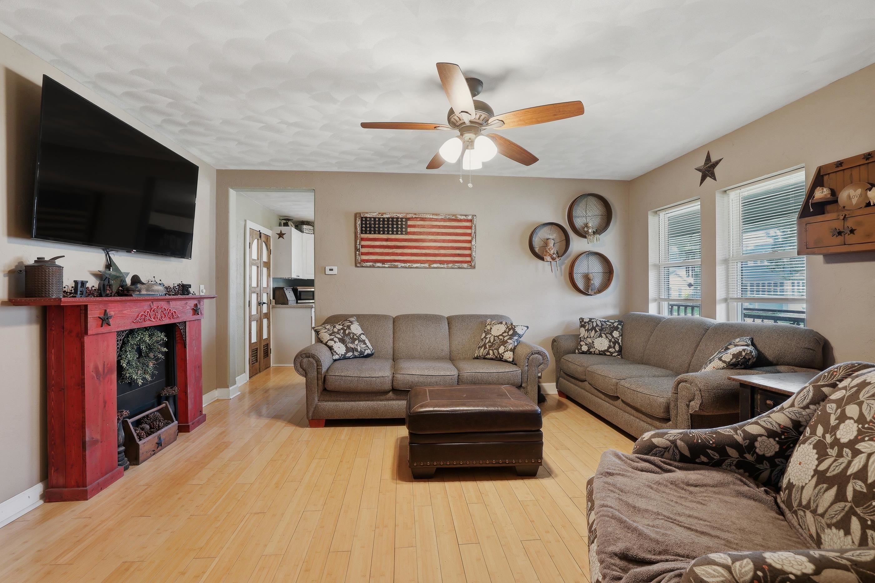 334 ROBBINS STREET, SEYMOUR, Wisconsin 54165, 4 Bedrooms Bedrooms, ,2 BathroomsBathrooms,Residential,For Sale,334 ROBBINS STREET,22601787