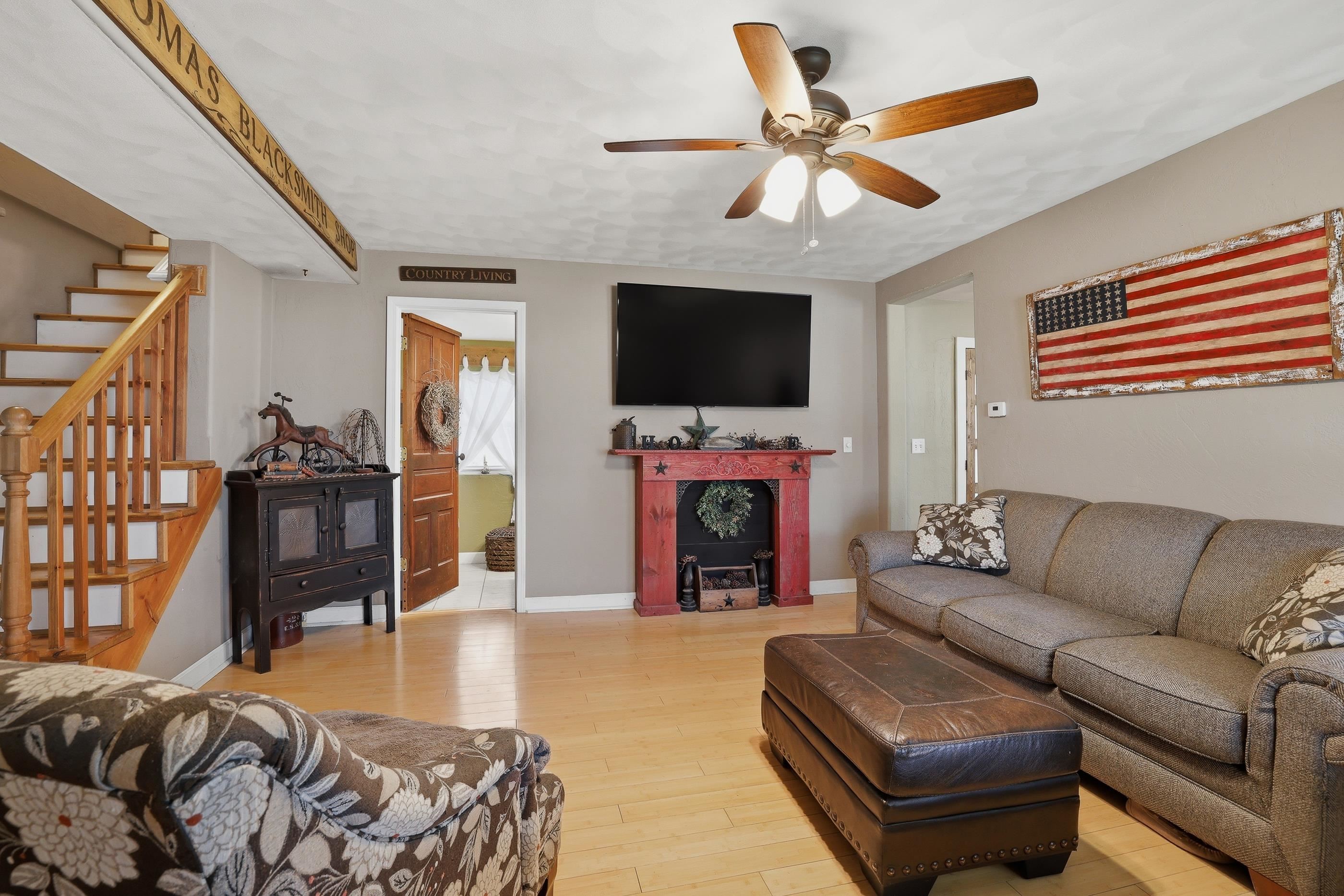 334 ROBBINS STREET, SEYMOUR, Wisconsin 54165, 4 Bedrooms Bedrooms, ,2 BathroomsBathrooms,Residential,For Sale,334 ROBBINS STREET,22601787