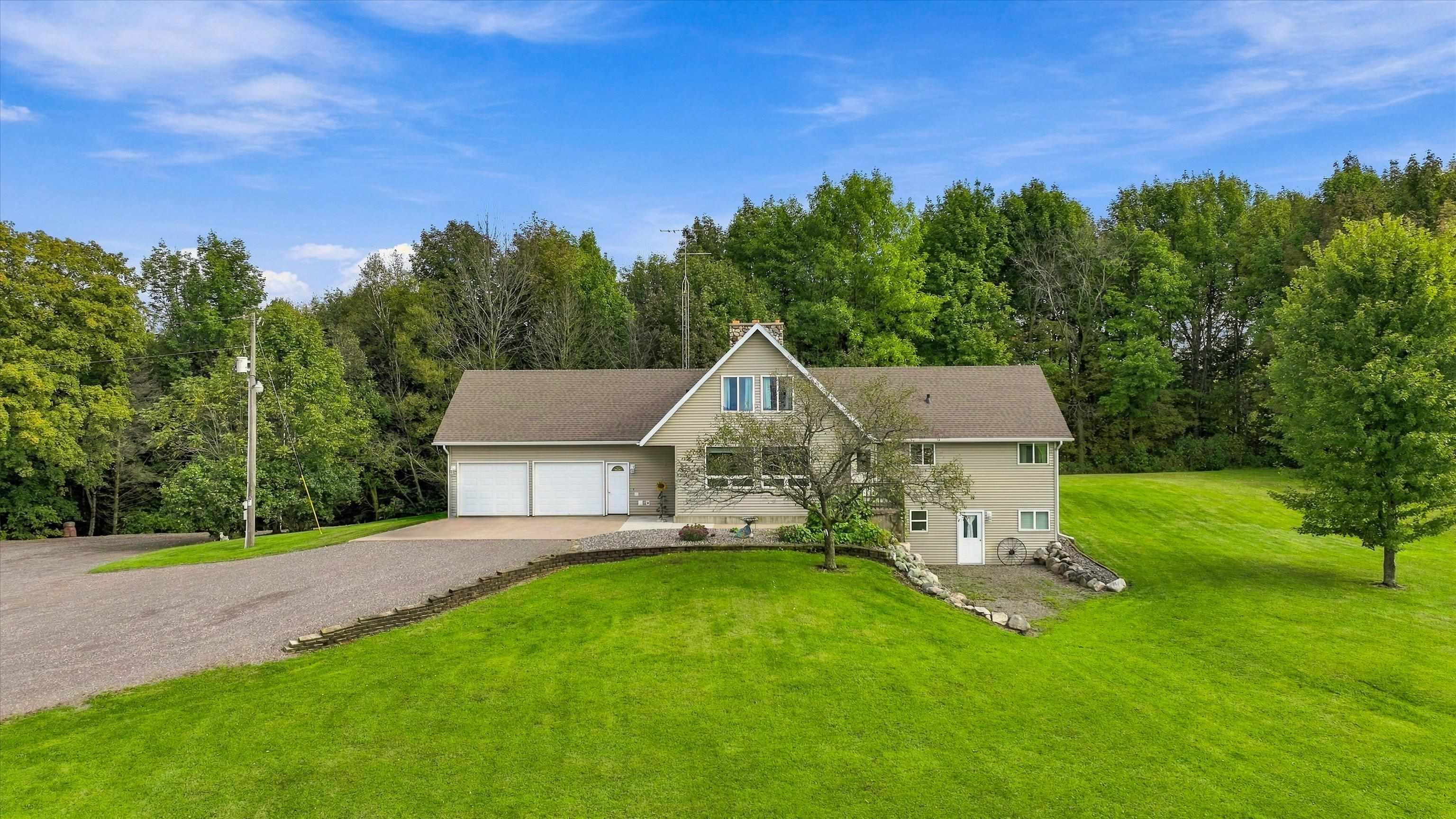 N5050 HIGHLAND DRIVE, Medford, Wisconsin 54451, 4 Bedrooms Bedrooms, ,2 BathroomsBathrooms,Residential,For Sale,N5050 HIGHLAND DRIVE,22601796