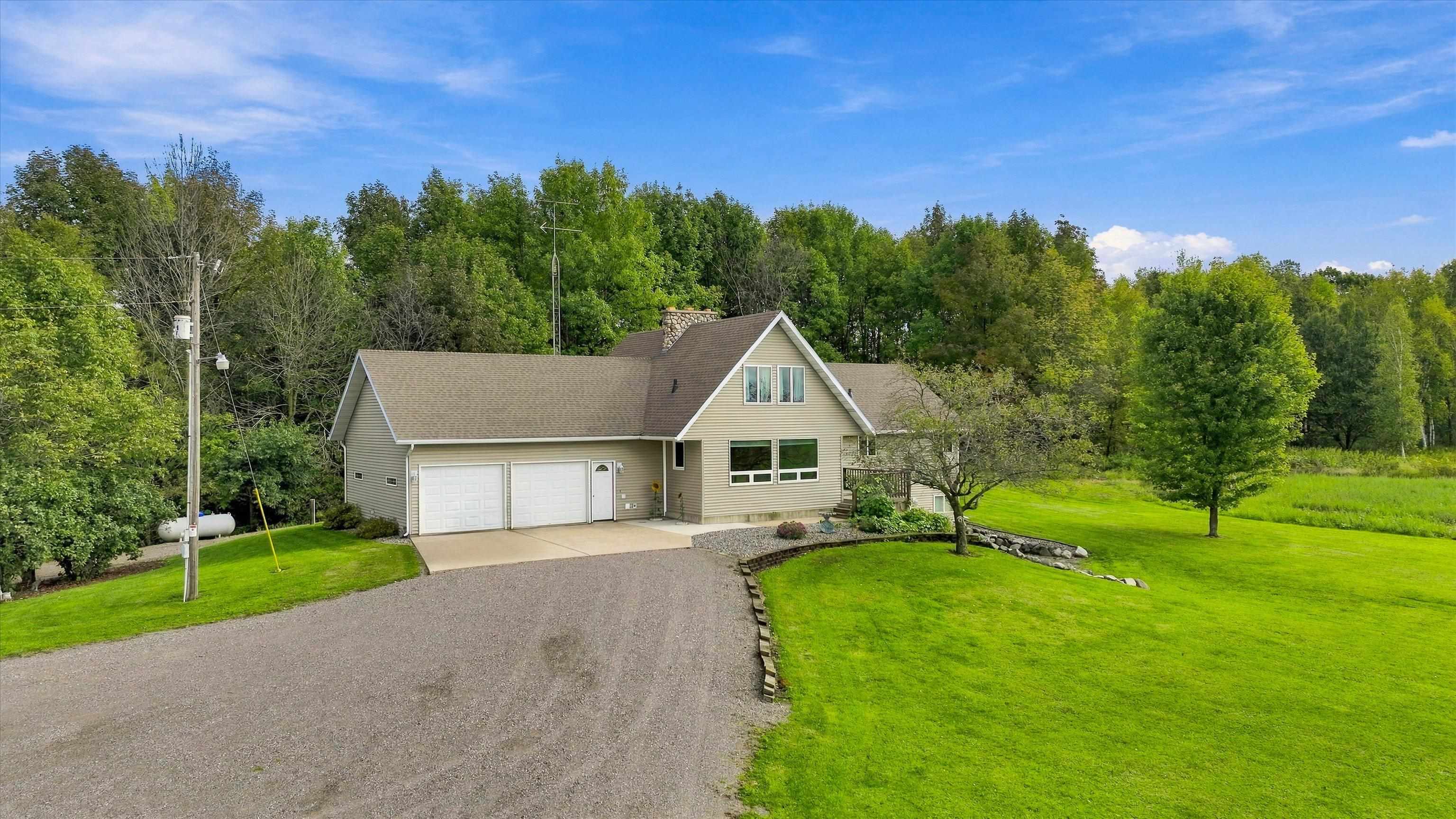 N5050 HIGHLAND DRIVE, Medford, Wisconsin 54451, 4 Bedrooms Bedrooms, ,2 BathroomsBathrooms,Residential,For Sale,N5050 HIGHLAND DRIVE,22601796