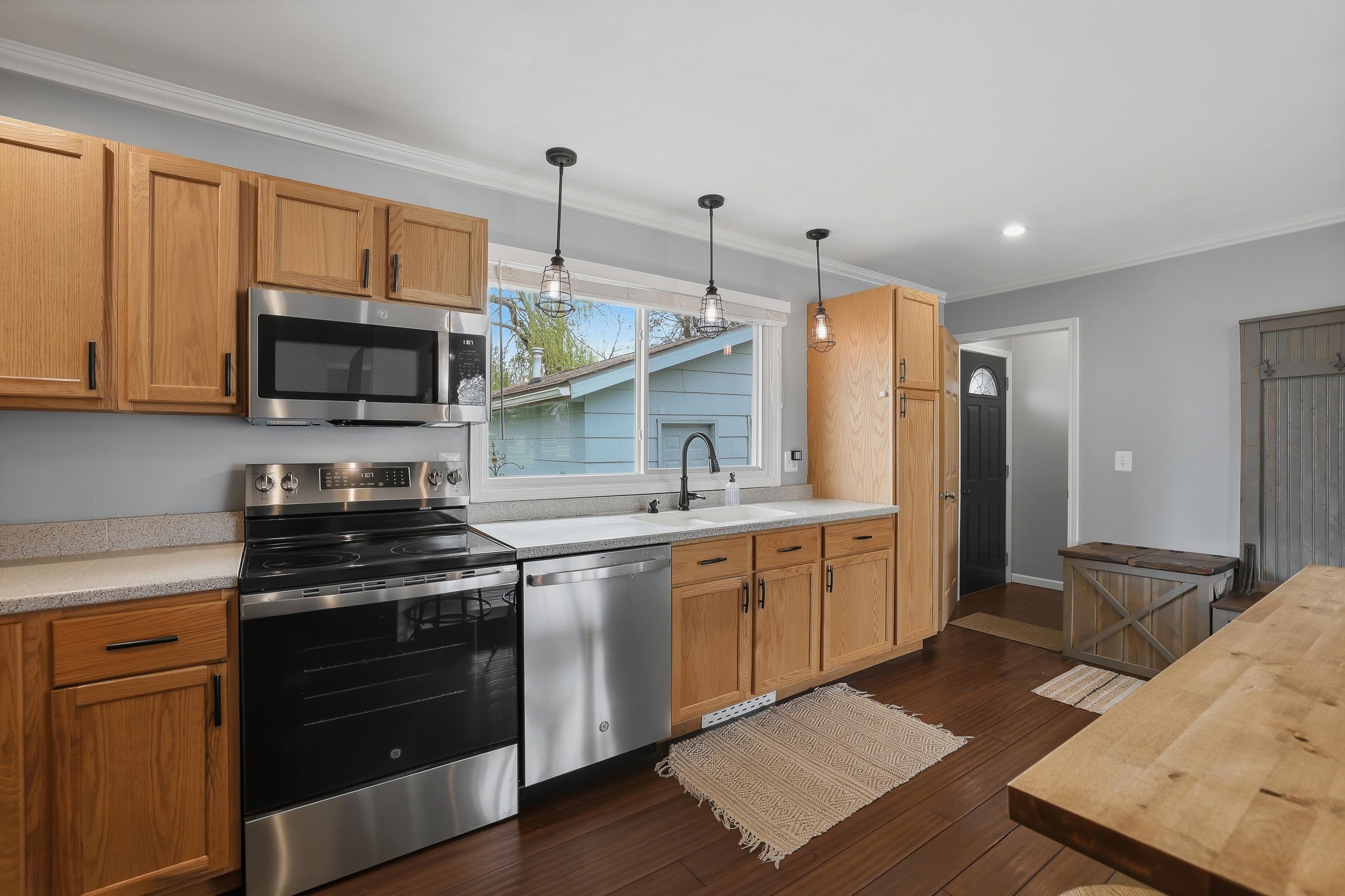 417 S 3RD STREET, Winneconne, Wisconsin 54986, 3 Bedrooms Bedrooms, ,1 BathroomBathrooms,Residential,For Sale,417 S 3RD STREET,22601797