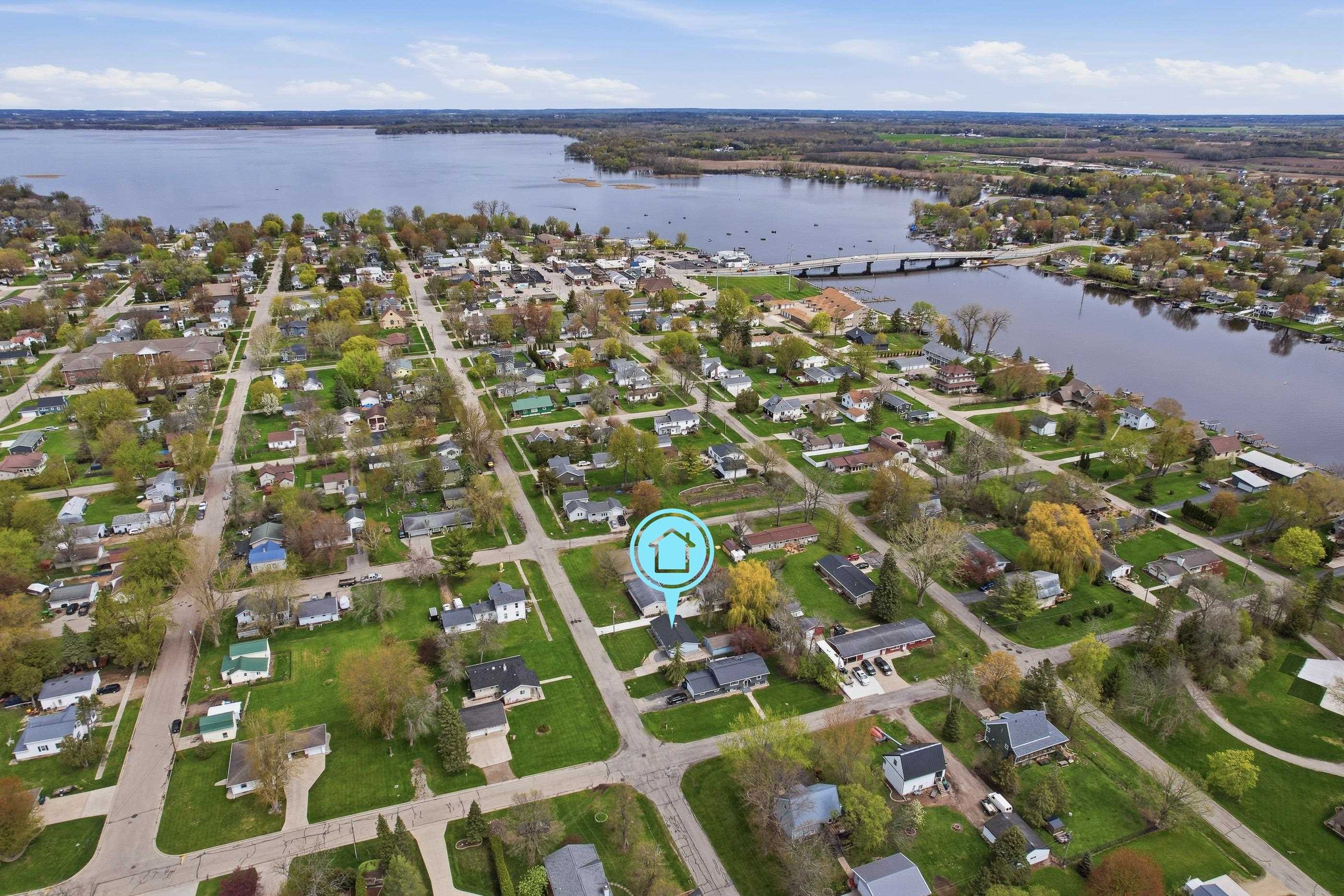 417 S 3RD STREET, Winneconne, Wisconsin 54986, 3 Bedrooms Bedrooms, ,1 BathroomBathrooms,Residential,For Sale,417 S 3RD STREET,22601797