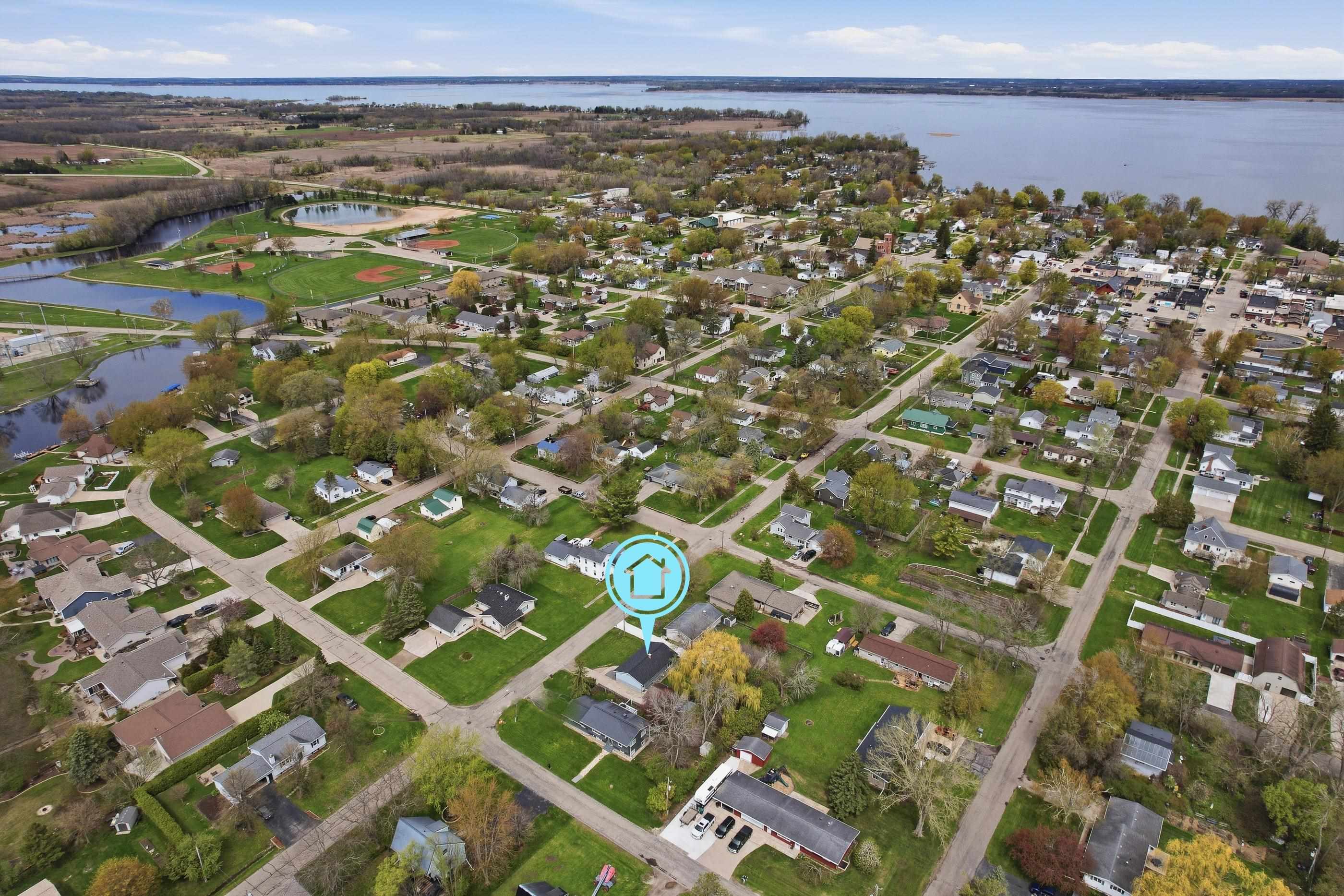 417 S 3RD STREET, Winneconne, Wisconsin 54986, 3 Bedrooms Bedrooms, ,1 BathroomBathrooms,Residential,For Sale,417 S 3RD STREET,22601797