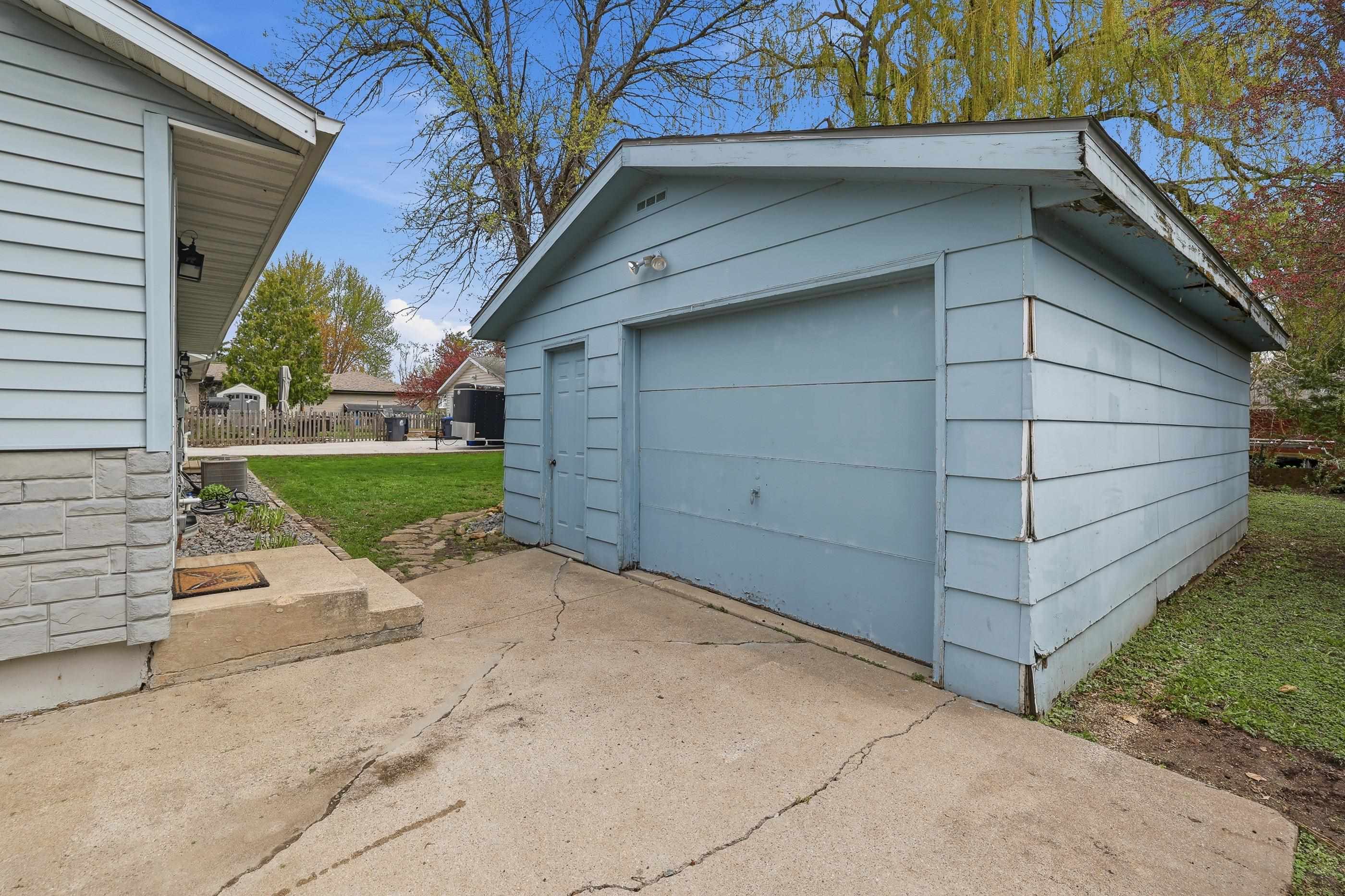 417 S 3RD STREET, Winneconne, Wisconsin 54986, 3 Bedrooms Bedrooms, ,1 BathroomBathrooms,Residential,For Sale,417 S 3RD STREET,22601797