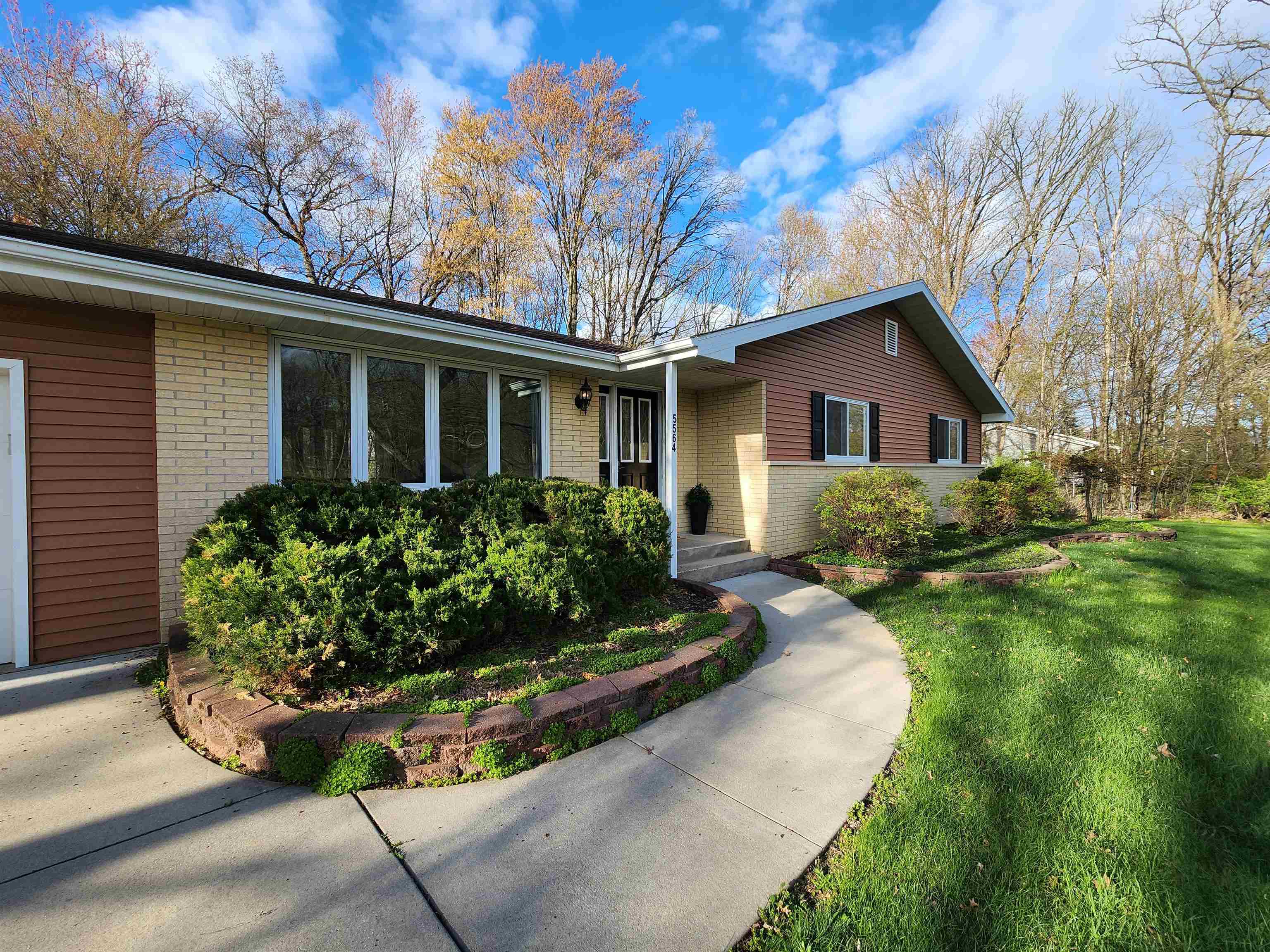 5564 JEFFERSON STREET, Stevens Point, Wisconsin 54482, 3 Bedrooms Bedrooms, ,2 BathroomsBathrooms,Residential,For Sale,5564 JEFFERSON STREET,22601801