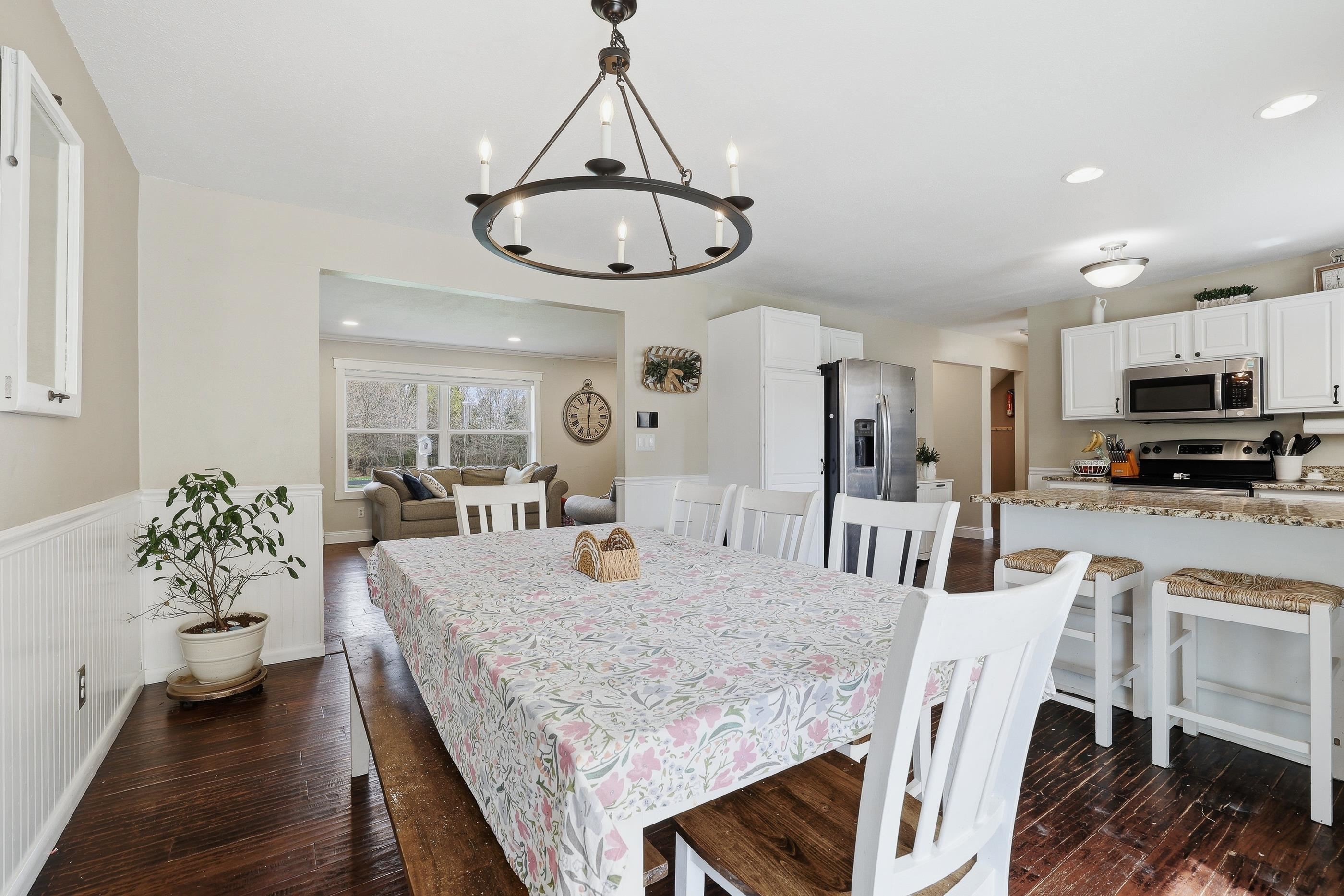 943 W RIVER ROAD, Mosinee, Wisconsin 54455, 4 Bedrooms Bedrooms, ,3 BathroomsBathrooms,Residential,For Sale,943 W RIVER ROAD,22601802