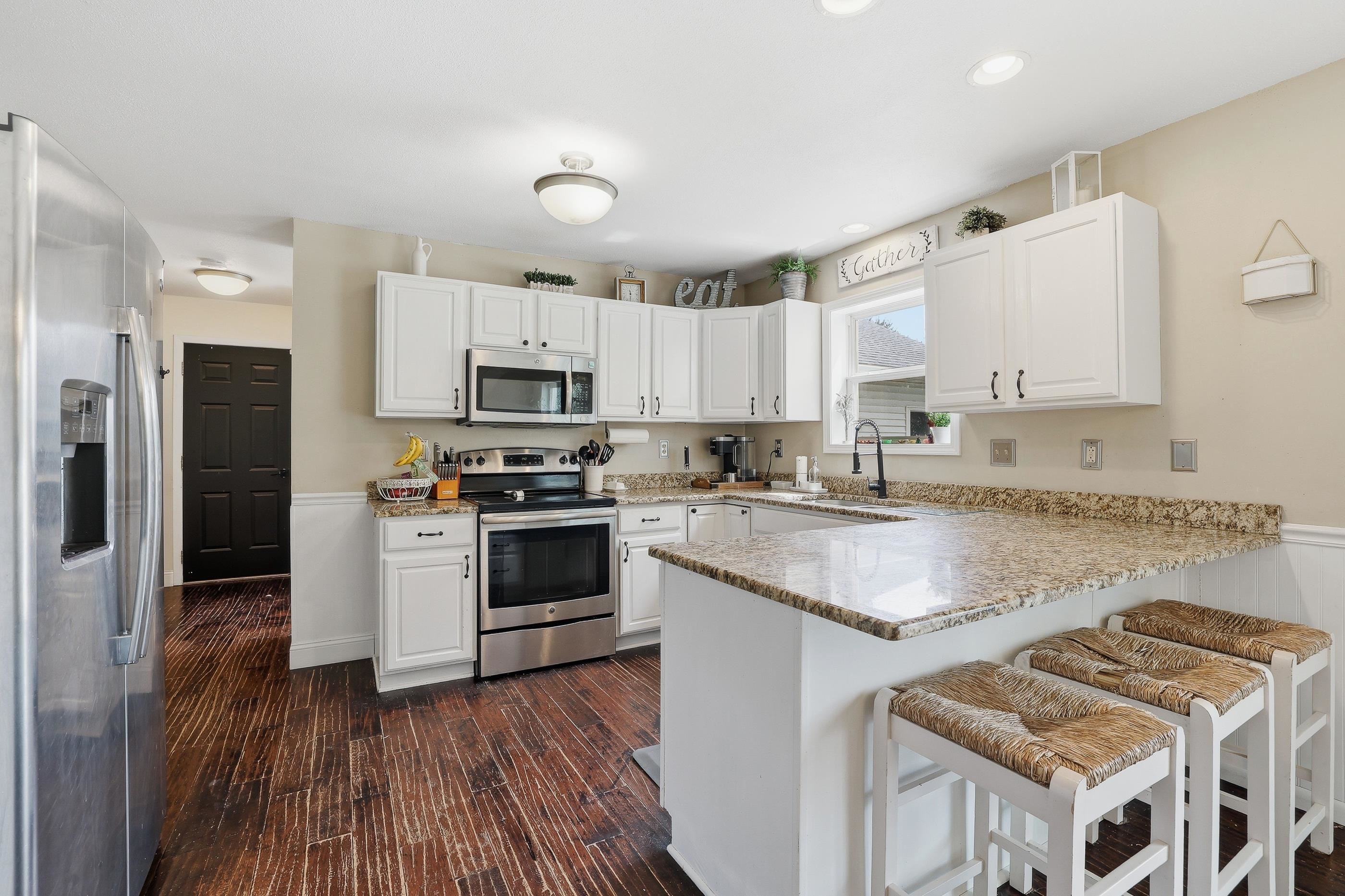 943 W RIVER ROAD, Mosinee, Wisconsin 54455, 4 Bedrooms Bedrooms, ,3 BathroomsBathrooms,Residential,For Sale,943 W RIVER ROAD,22601802