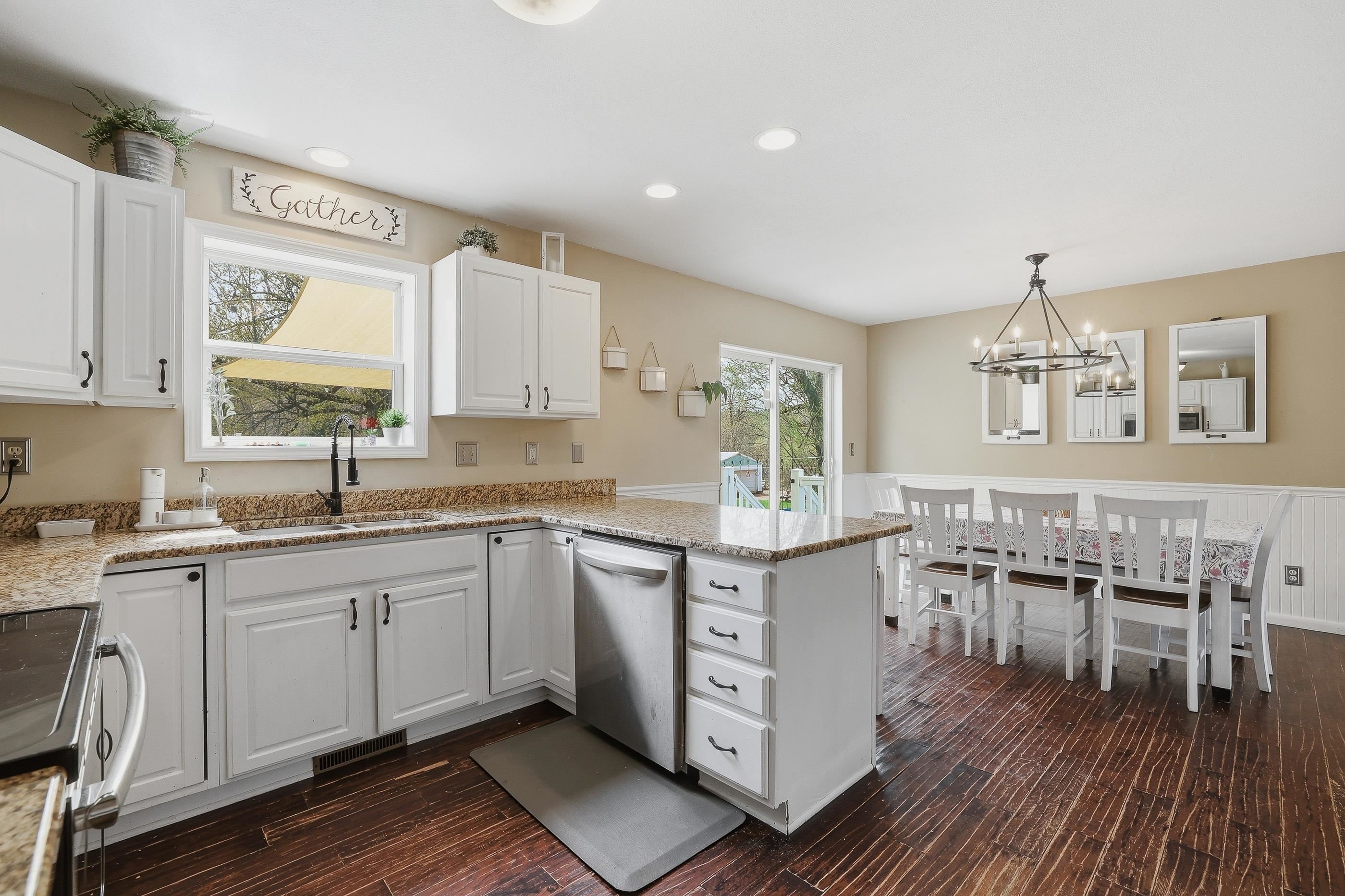 943 W RIVER ROAD, Mosinee, Wisconsin 54455, 4 Bedrooms Bedrooms, ,3 BathroomsBathrooms,Residential,For Sale,943 W RIVER ROAD,22601802