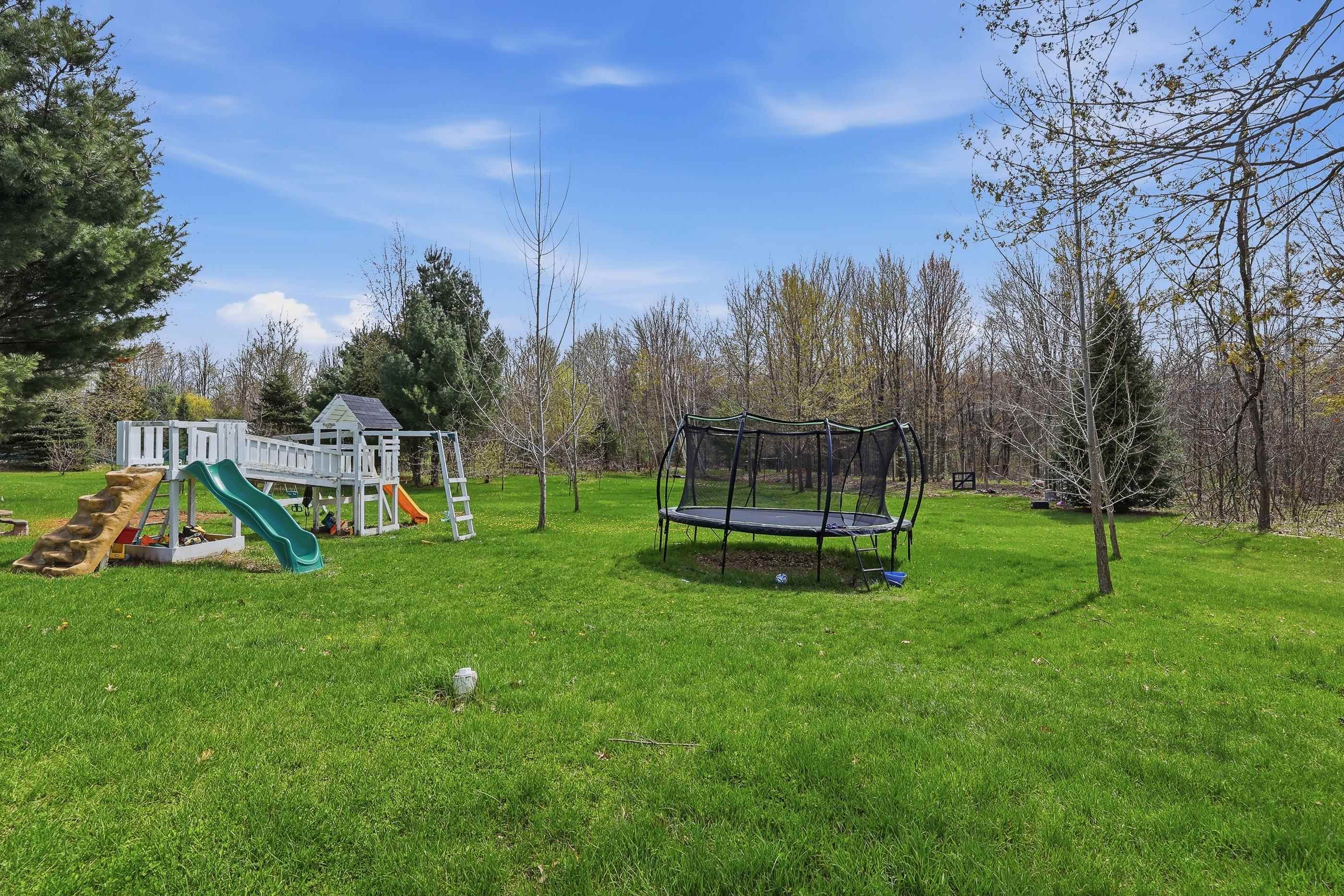 943 W RIVER ROAD, Mosinee, Wisconsin 54455, 4 Bedrooms Bedrooms, ,3 BathroomsBathrooms,Residential,For Sale,943 W RIVER ROAD,22601802