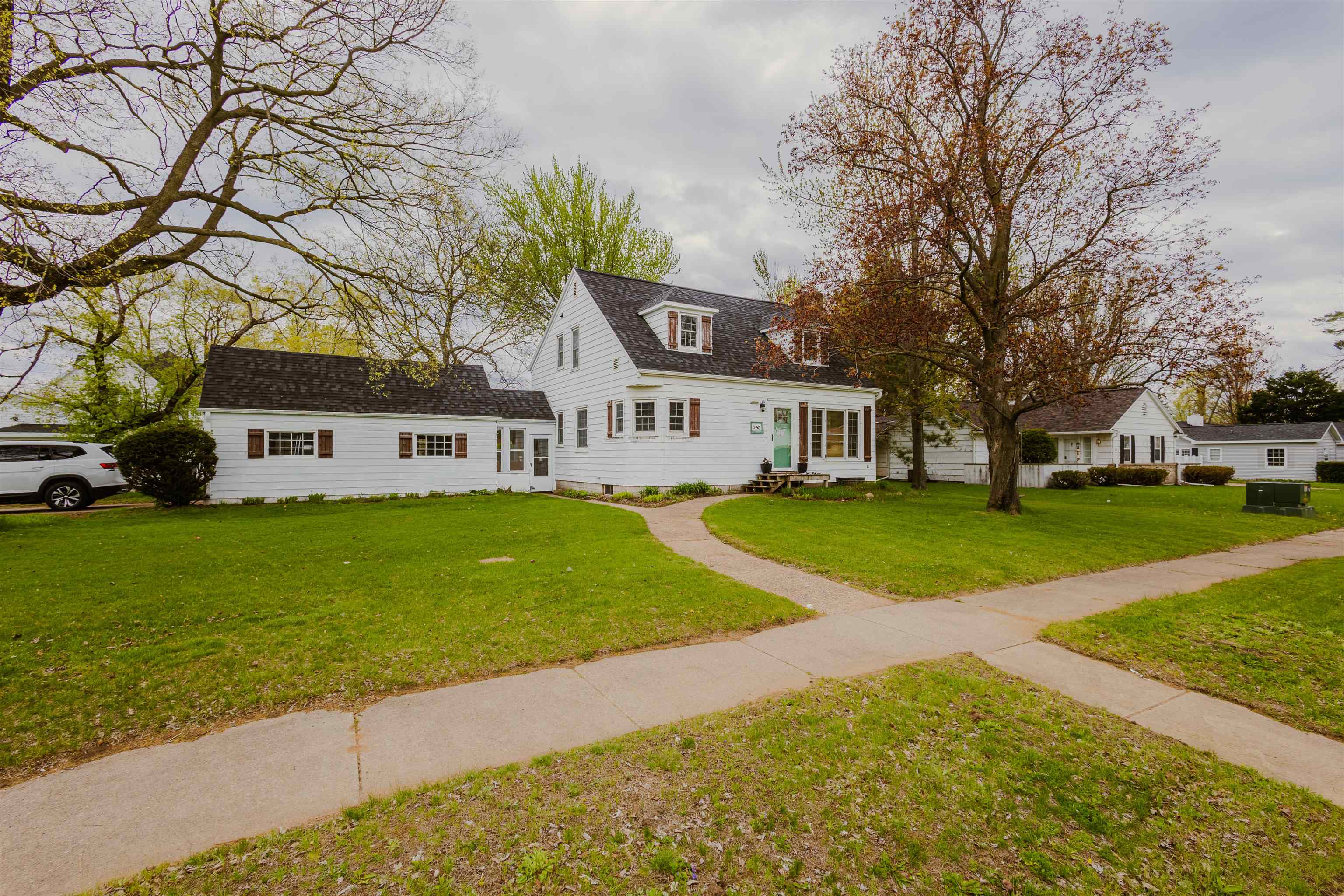 360 1ST STREET, Port Edwards, Wisconsin 54469, 4 Bedrooms Bedrooms, ,1 BathroomBathrooms,Residential,For Sale,360 1ST STREET,22601810