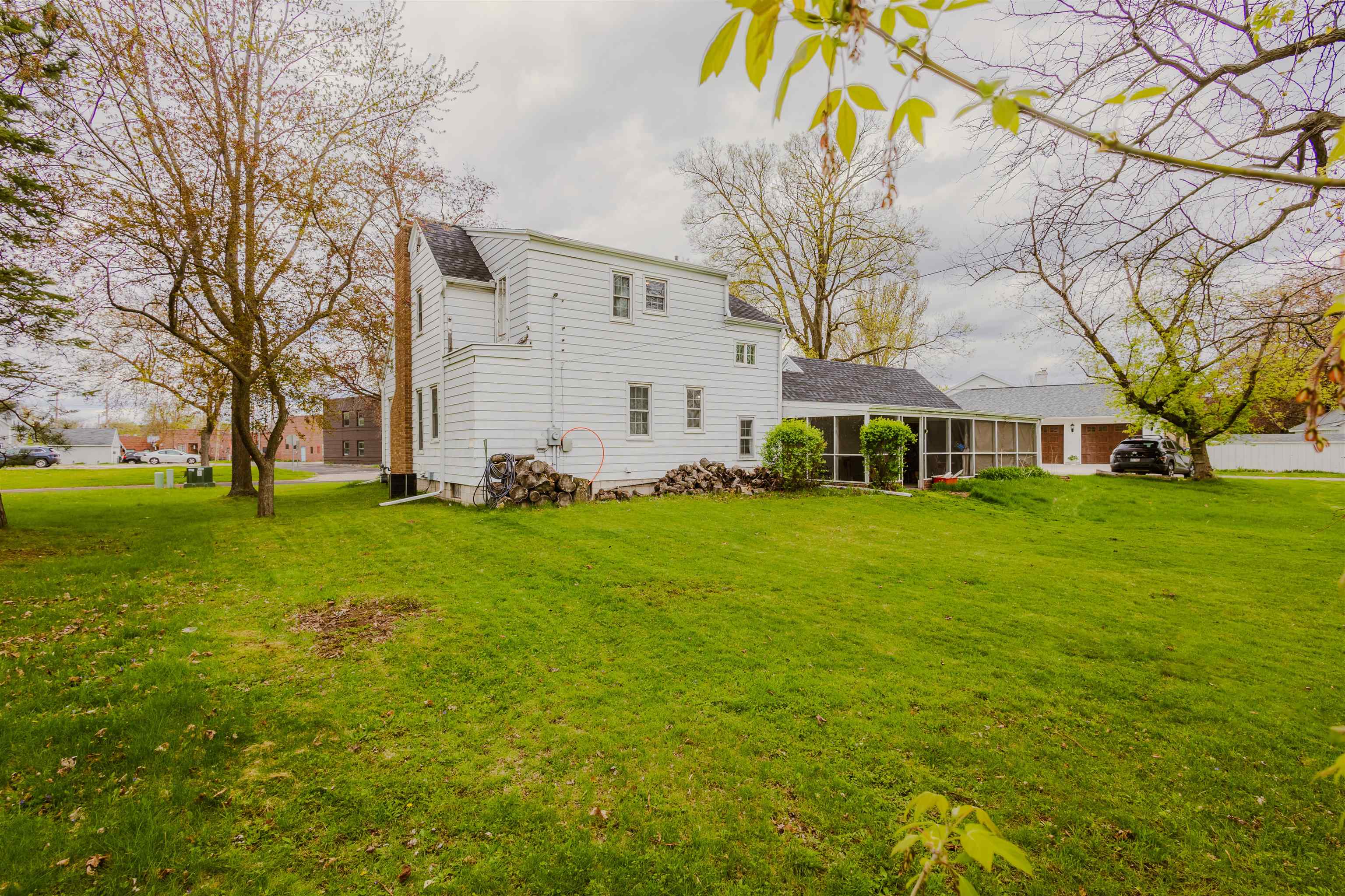 360 1ST STREET, Port Edwards, Wisconsin 54469, 4 Bedrooms Bedrooms, ,1 BathroomBathrooms,Residential,For Sale,360 1ST STREET,22601810