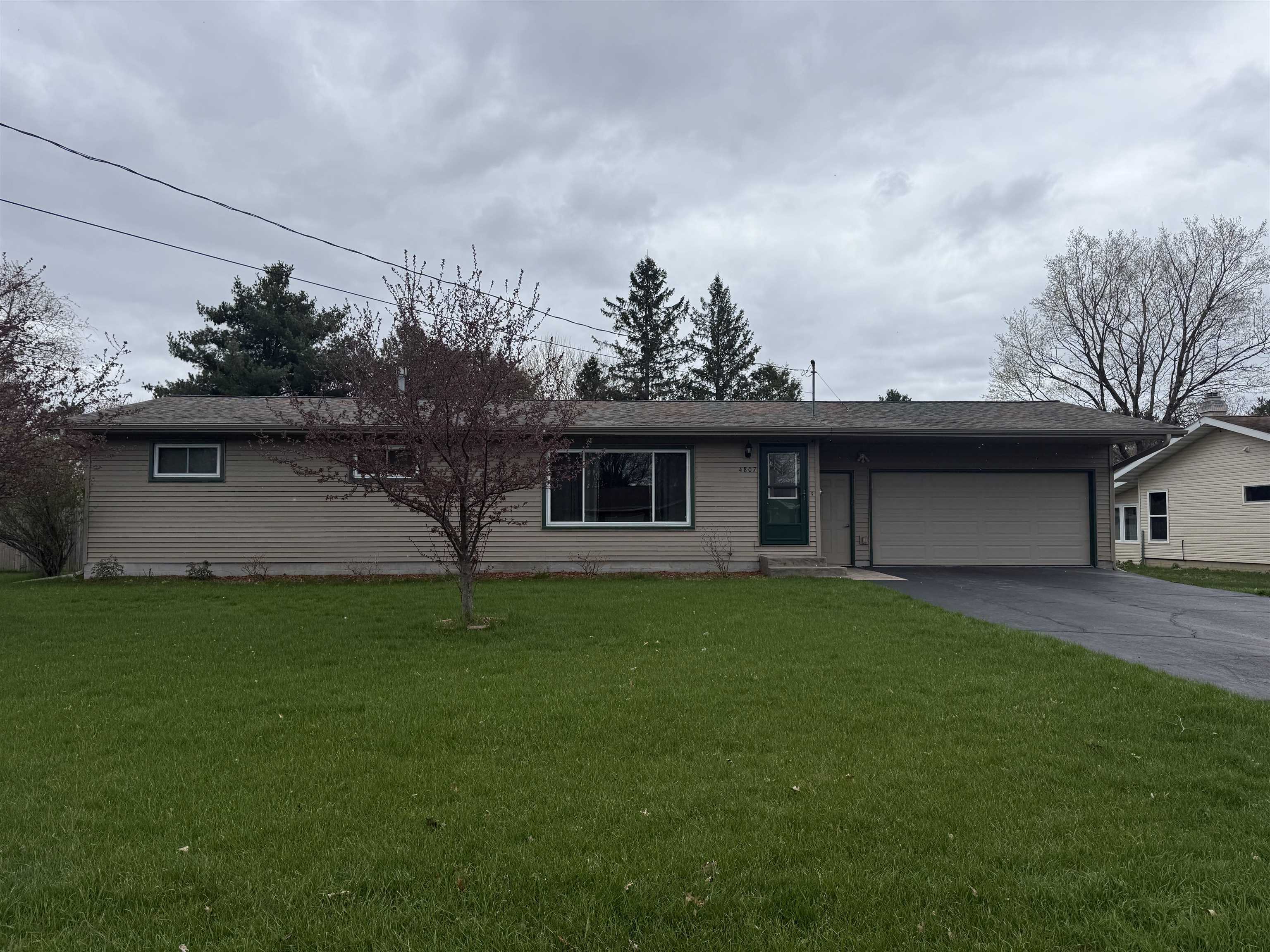 4807 STERNBERG AVENUE, Weston, Wisconsin 54476, 3 Bedrooms Bedrooms, ,1 BathroomBathrooms,Residential,For Sale,4807 STERNBERG AVENUE,22601816