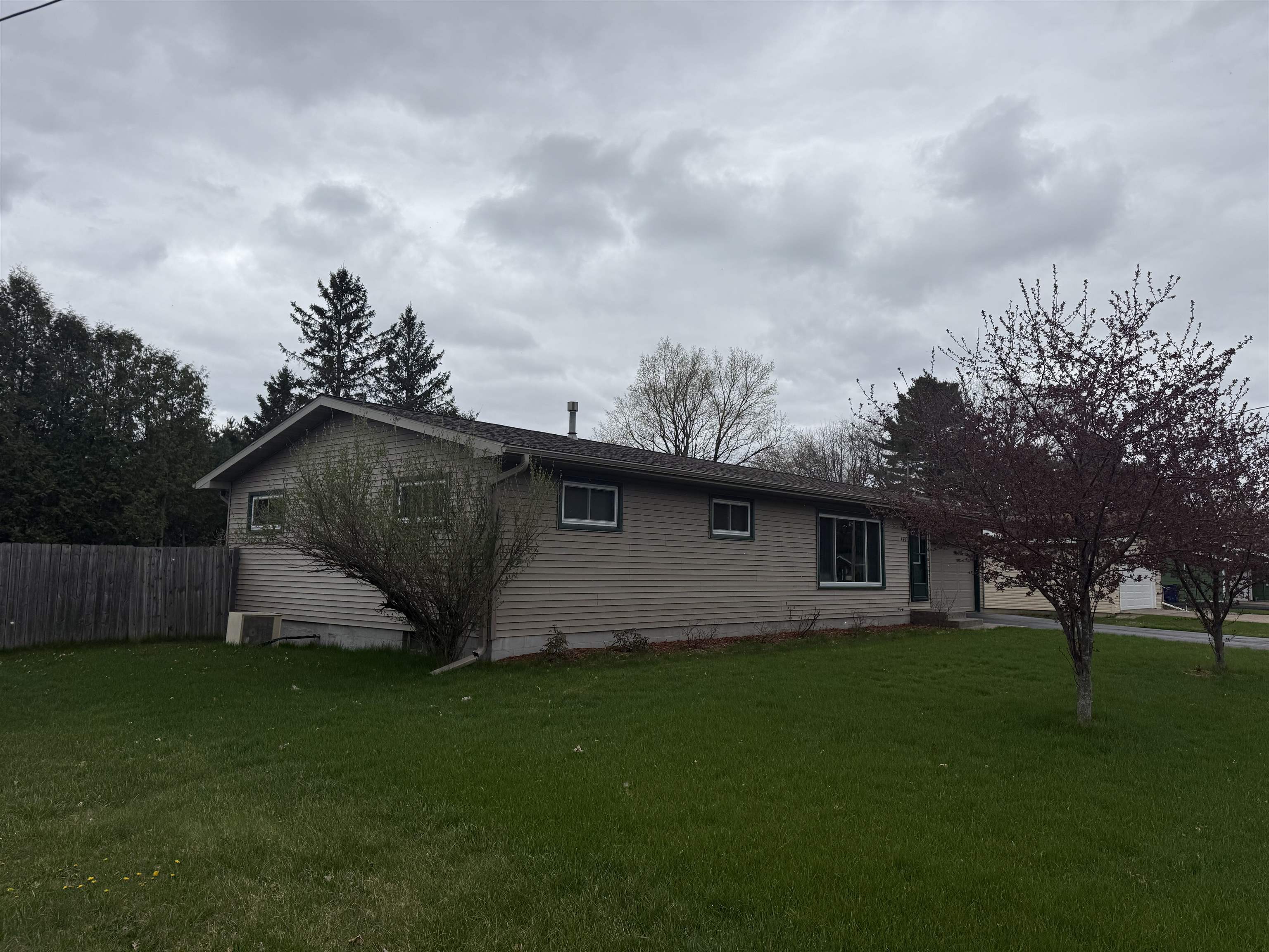 4807 STERNBERG AVENUE, Weston, Wisconsin 54476, 3 Bedrooms Bedrooms, ,1 BathroomBathrooms,Residential,For Sale,4807 STERNBERG AVENUE,22601816