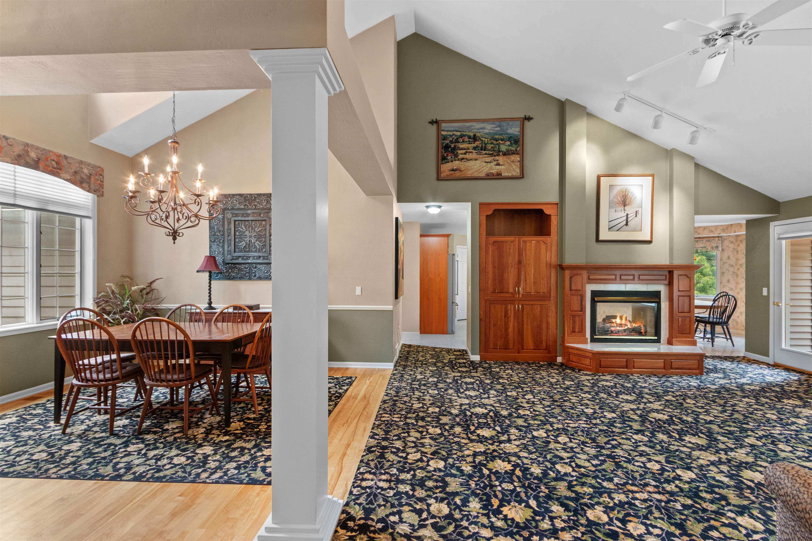 3010 ROSEBURY DRIVE, Wisconsin Rapids, Wisconsin 54494, 4 Bedrooms Bedrooms, ,2 BathroomsBathrooms,Residential,For Sale,3010 ROSEBURY DRIVE,22601817