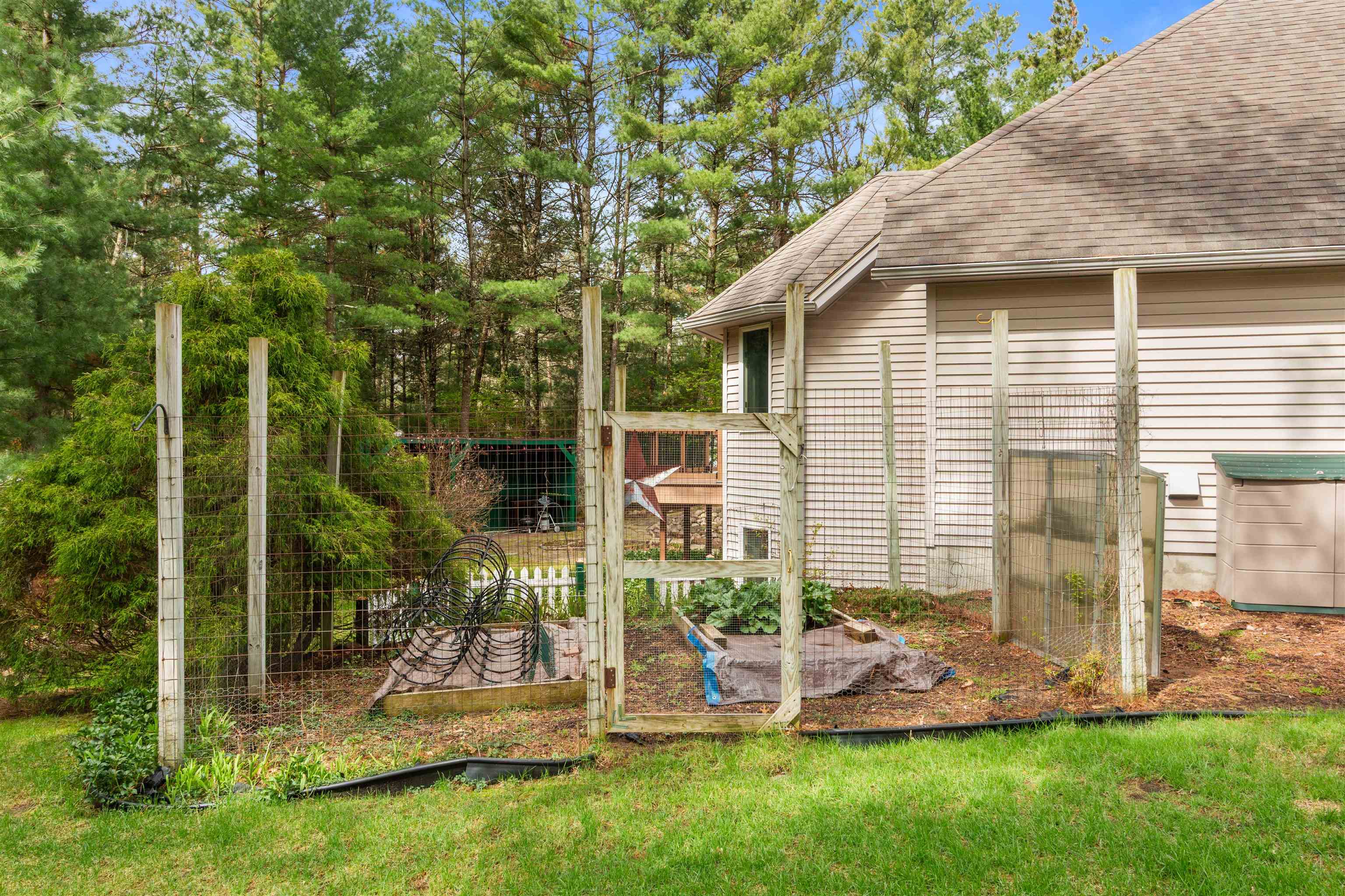 3010 ROSEBURY DRIVE, Wisconsin Rapids, Wisconsin 54494, 4 Bedrooms Bedrooms, ,2 BathroomsBathrooms,Residential,For Sale,3010 ROSEBURY DRIVE,22601817