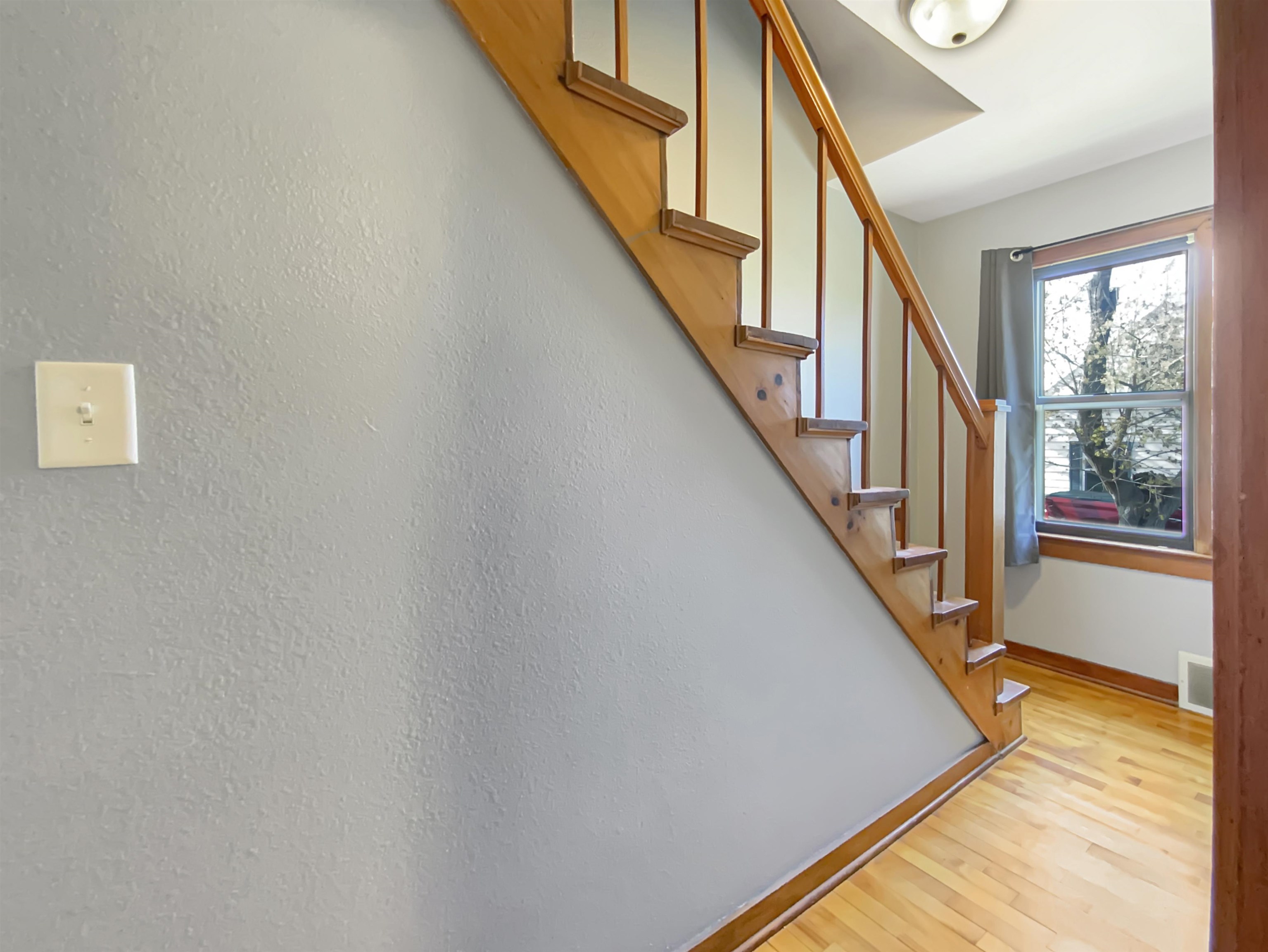 415 N 10TH AVENUE, Wausau, Wisconsin 54401, 5 Bedrooms Bedrooms, ,2 BathroomsBathrooms,Residential,For Sale,415 N 10TH AVENUE,22601818