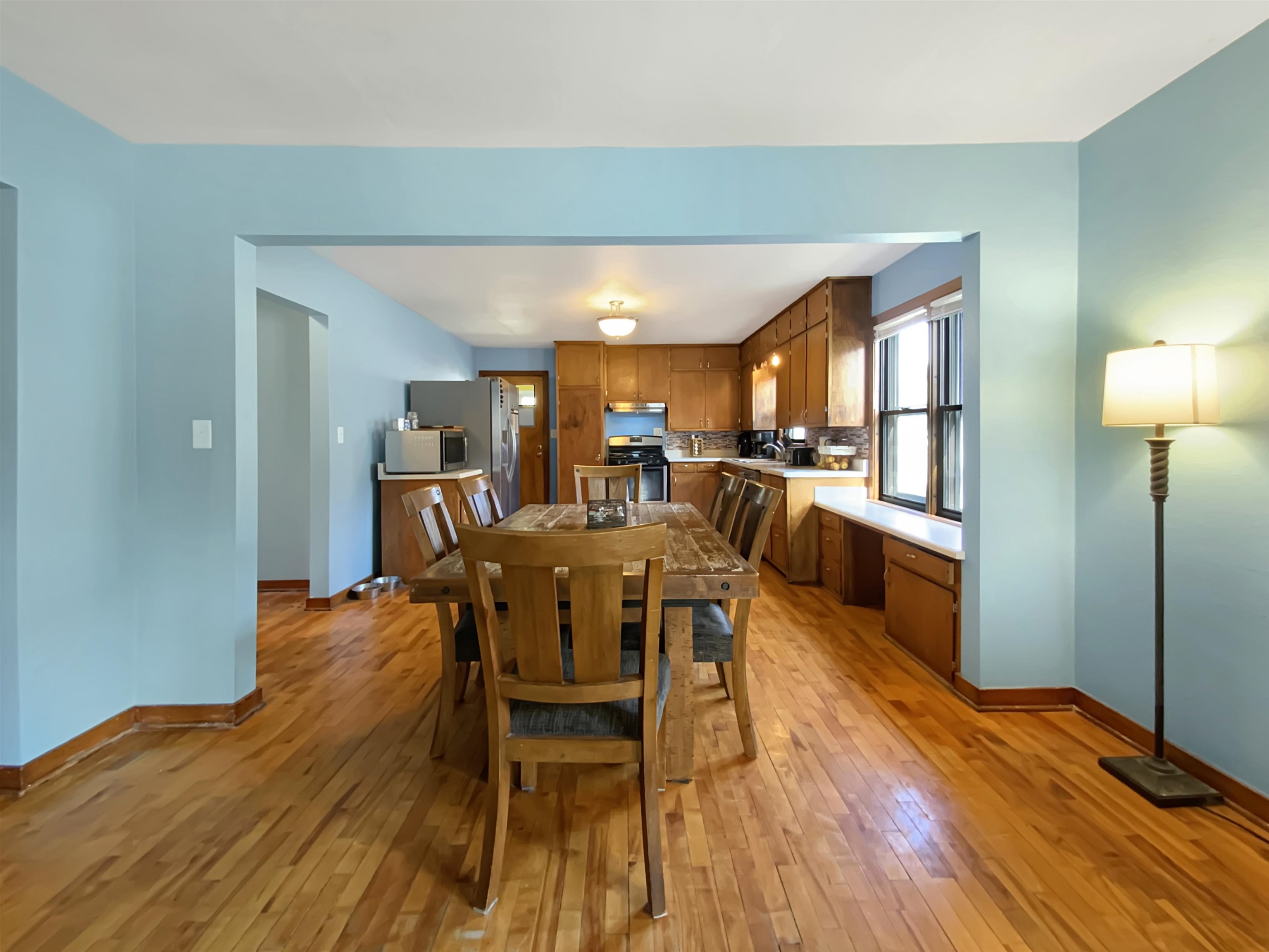 415 N 10TH AVENUE, Wausau, Wisconsin 54401, 5 Bedrooms Bedrooms, ,2 BathroomsBathrooms,Residential,For Sale,415 N 10TH AVENUE,22601818