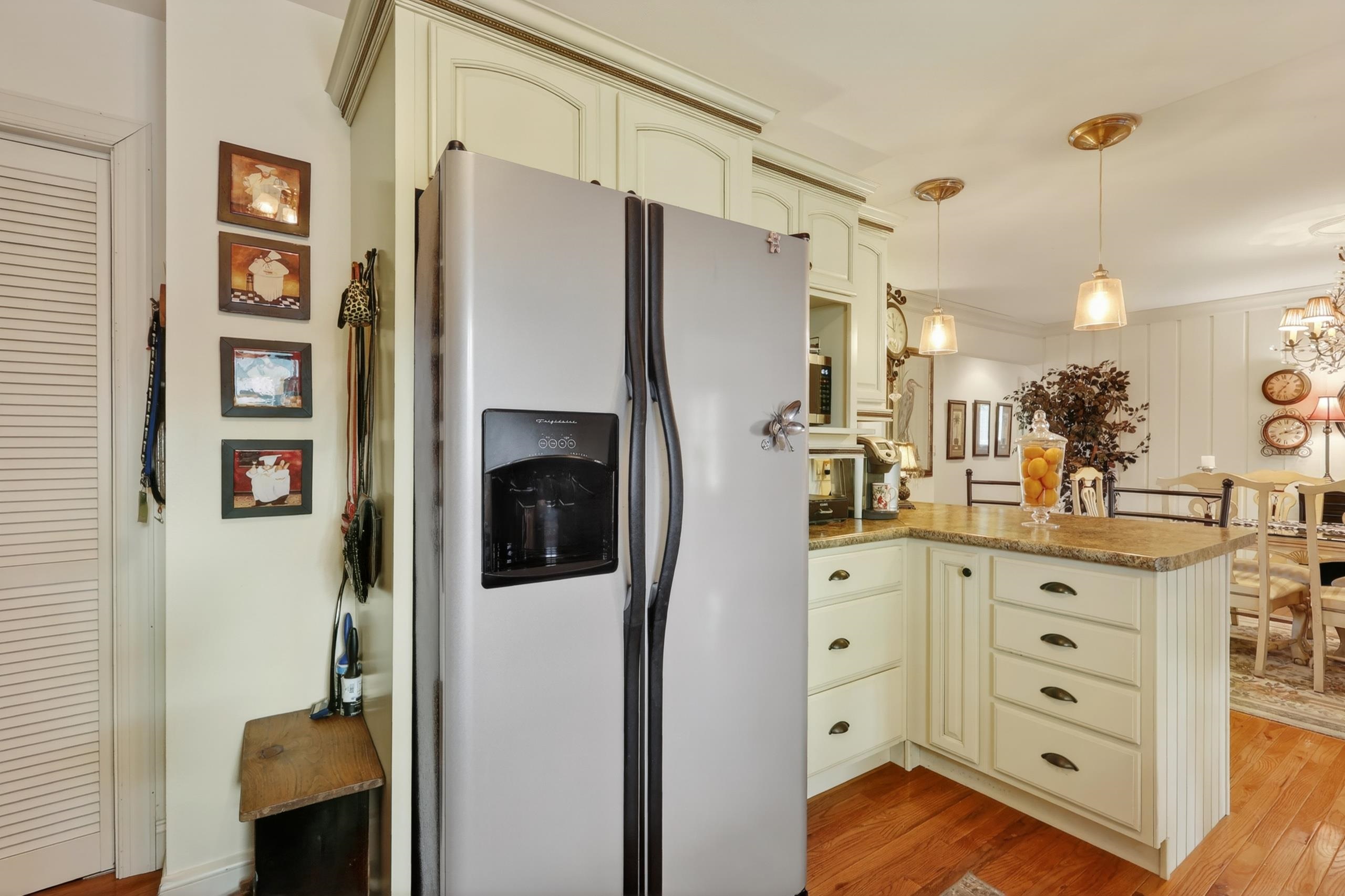 430 WHITROCK AVENUE, Wisconsin Rapids, Wisconsin 54494, 2 Bedrooms Bedrooms, ,3 BathroomsBathrooms,Residential,For Sale,430 WHITROCK AVENUE,22601819