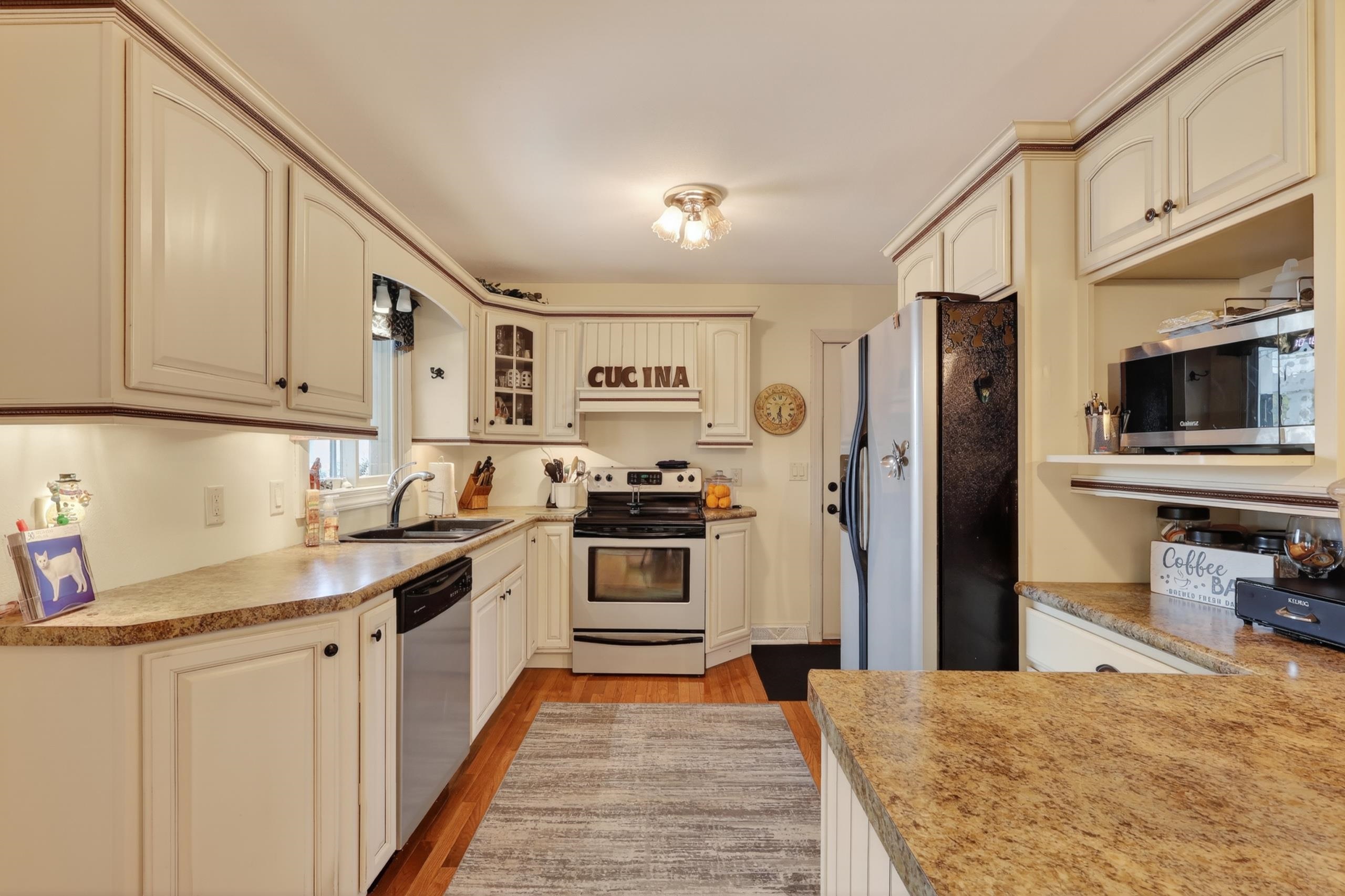 430 WHITROCK AVENUE, Wisconsin Rapids, Wisconsin 54494, 2 Bedrooms Bedrooms, ,3 BathroomsBathrooms,Residential,For Sale,430 WHITROCK AVENUE,22601819
