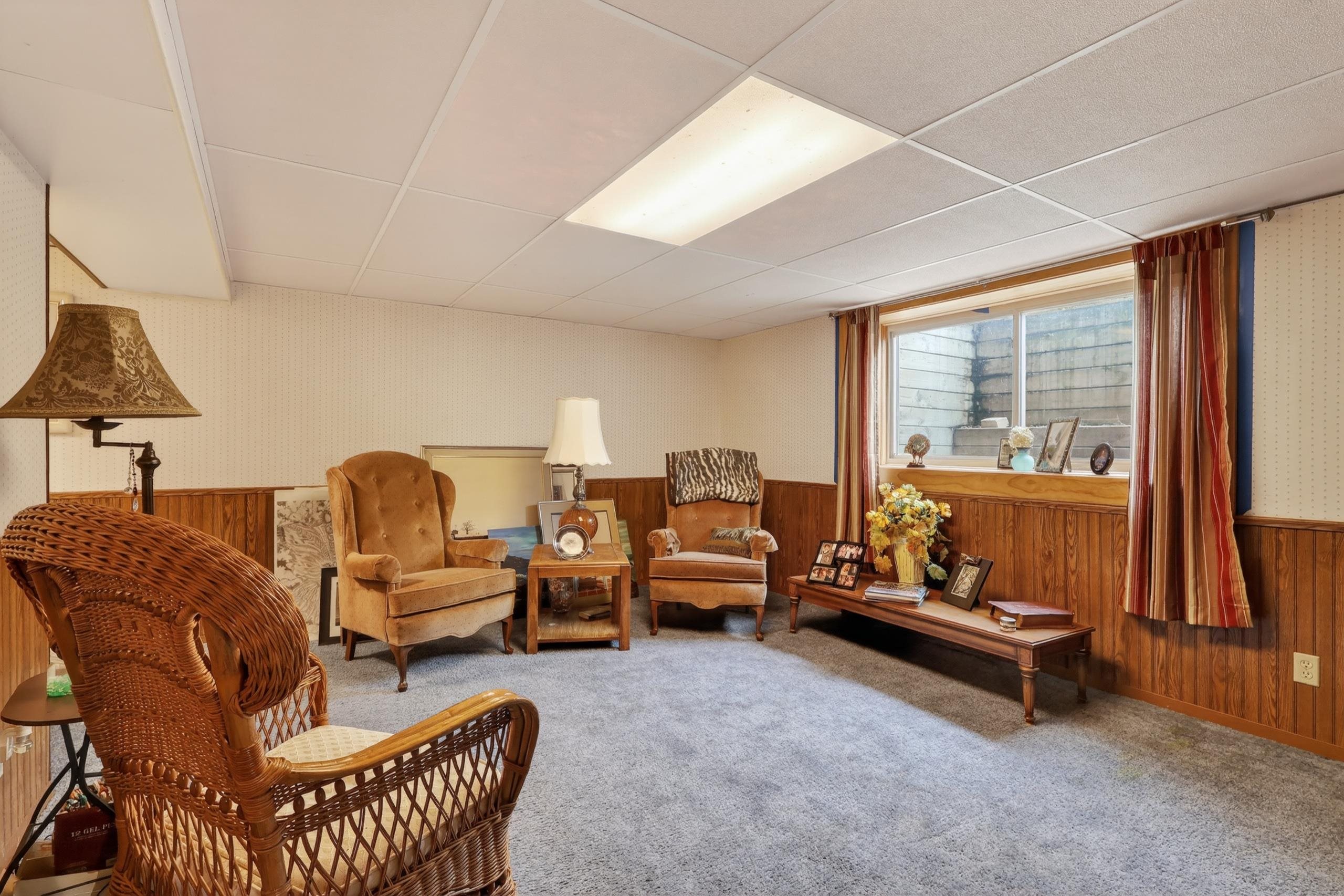 430 WHITROCK AVENUE, Wisconsin Rapids, Wisconsin 54494, 2 Bedrooms Bedrooms, ,3 BathroomsBathrooms,Residential,For Sale,430 WHITROCK AVENUE,22601819