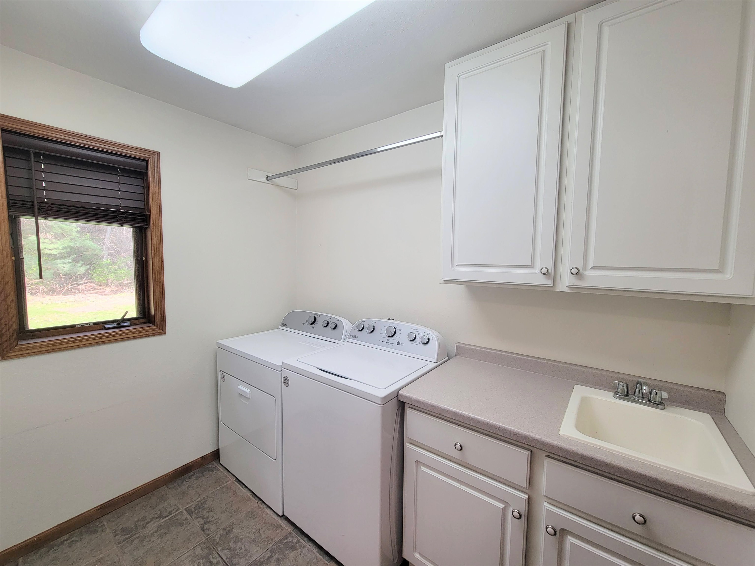 506 ROGER DRIVE, Wausau, Wisconsin 54401, 4 Bedrooms Bedrooms, ,3 BathroomsBathrooms,Residential,For Sale,506 ROGER DRIVE,22601830