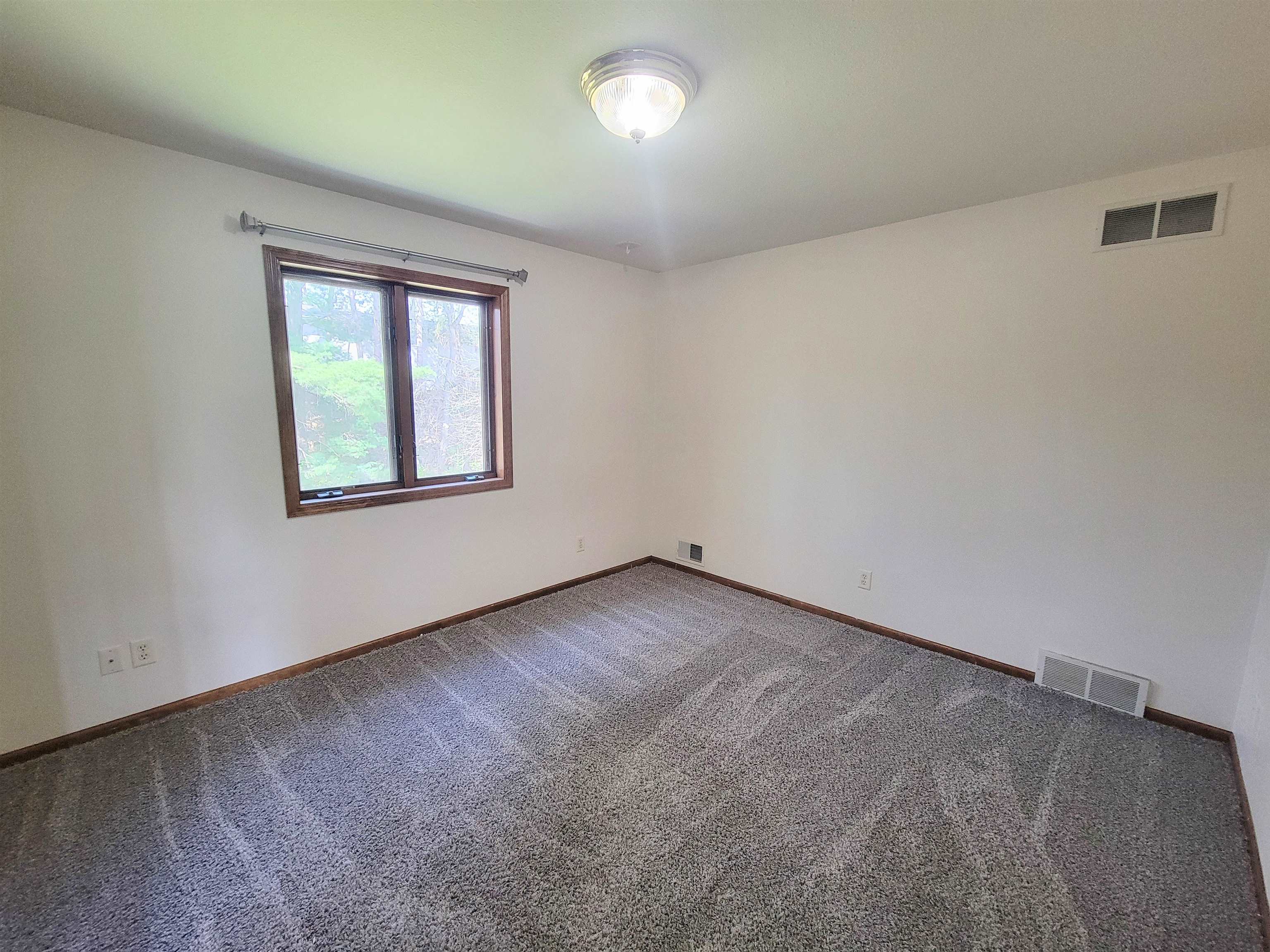 506 ROGER DRIVE, Wausau, Wisconsin 54401, 4 Bedrooms Bedrooms, ,3 BathroomsBathrooms,Residential,For Sale,506 ROGER DRIVE,22601830