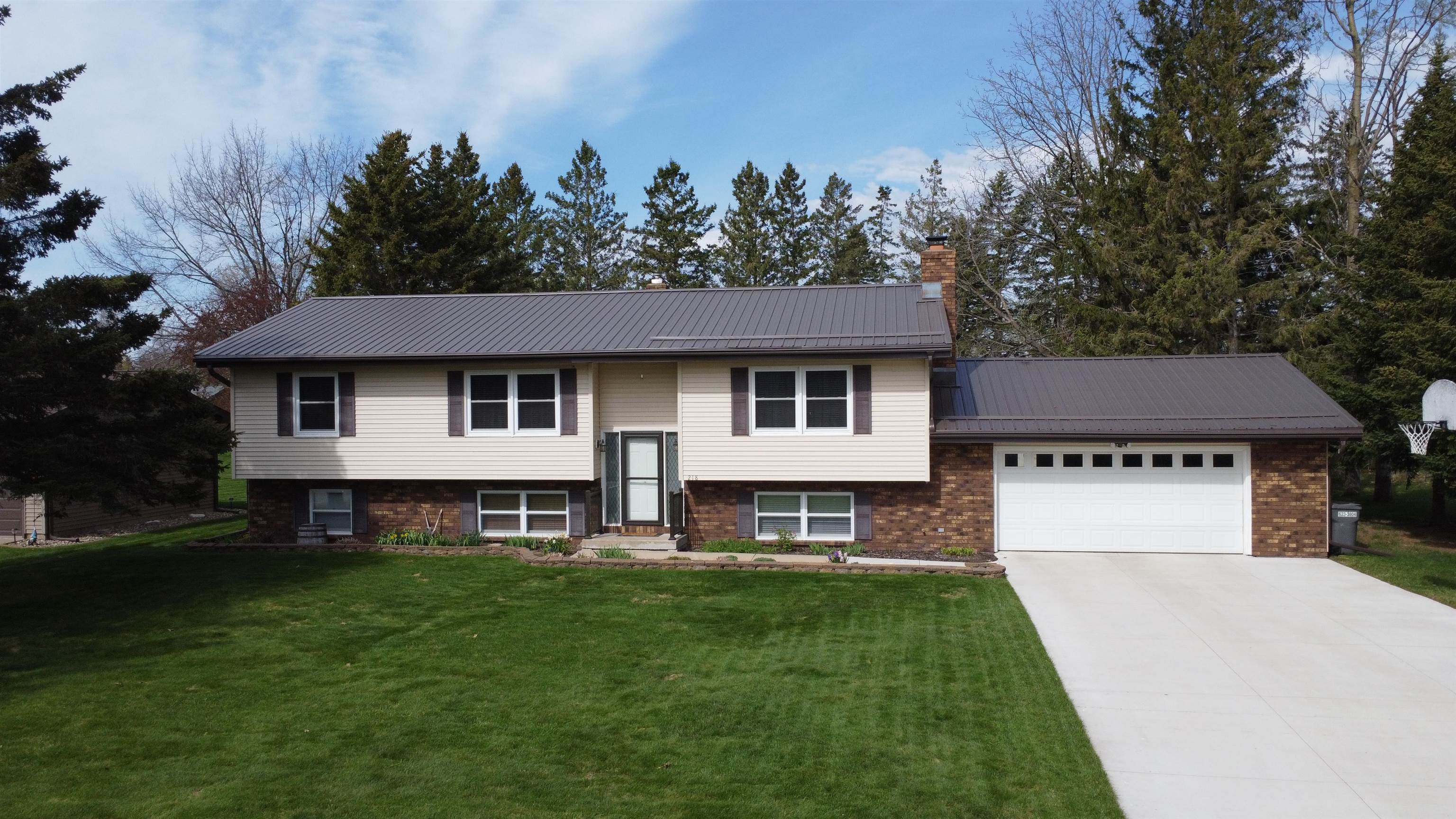 218 FAIRLAND STREET, Antigo, Wisconsin 54409, 5 Bedrooms Bedrooms, ,2 BathroomsBathrooms,Residential,For Sale,218 FAIRLAND STREET,22601833