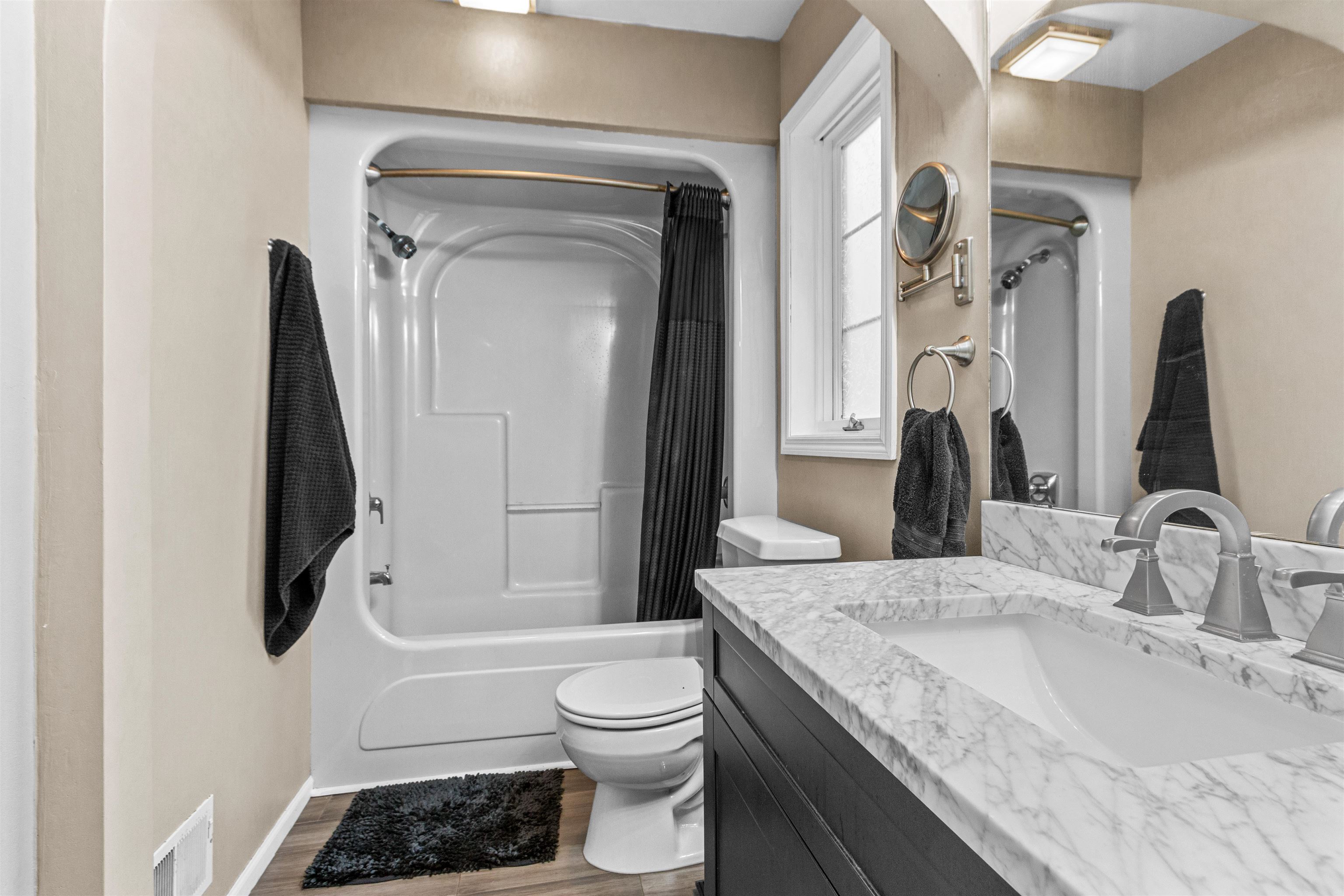 4790 EMERALD LANE, Stevens Point, Wisconsin 54482, 5 Bedrooms Bedrooms, ,2 BathroomsBathrooms,Residential,For Sale,4790 EMERALD LANE,22601846