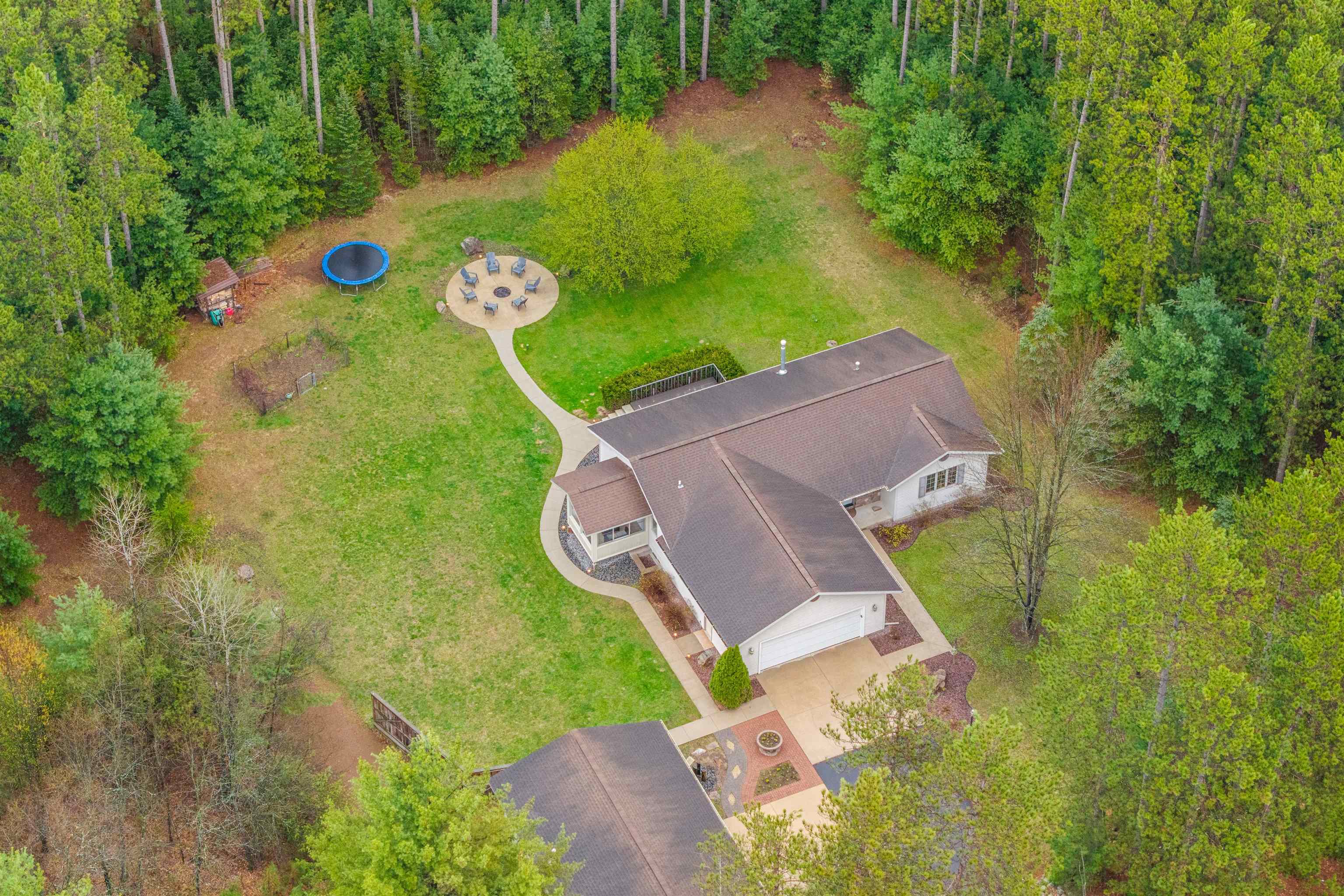 4790 EMERALD LANE, Stevens Point, Wisconsin 54482, 5 Bedrooms Bedrooms, ,2 BathroomsBathrooms,Residential,For Sale,4790 EMERALD LANE,22601846