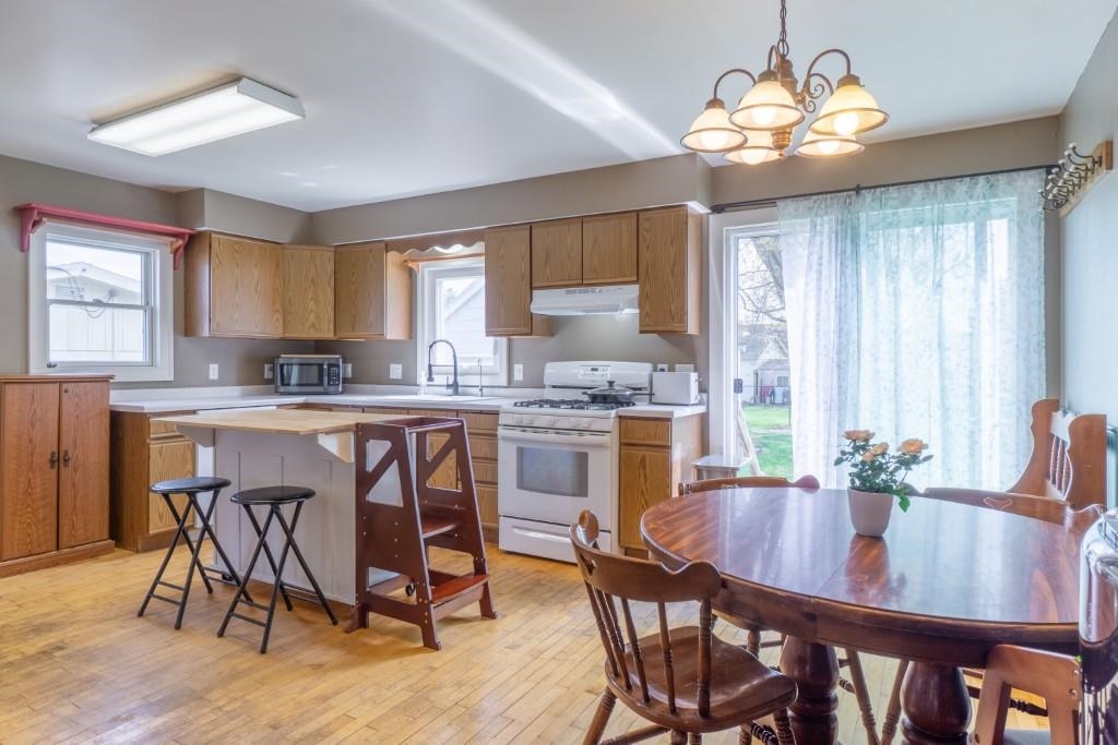 1211 3RD AVENUE, Antigo, Wisconsin 54409, 3 Bedrooms Bedrooms, ,1 BathroomBathrooms,Residential,For Sale,1211 3RD AVENUE,22601848
