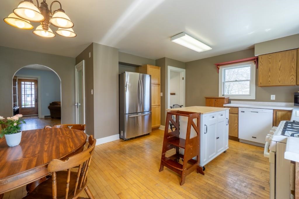 1211 3RD AVENUE, Antigo, Wisconsin 54409, 3 Bedrooms Bedrooms, ,1 BathroomBathrooms,Residential,For Sale,1211 3RD AVENUE,22601848