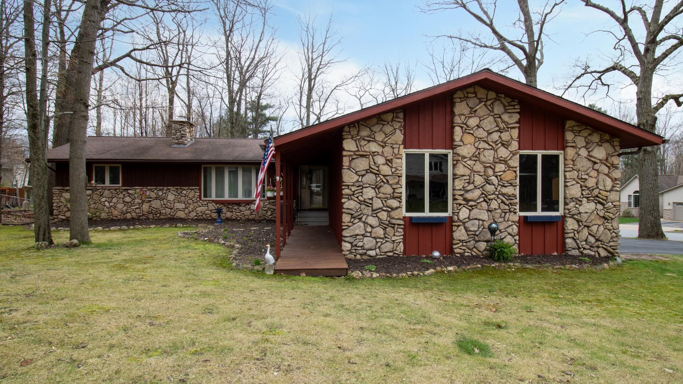 2103 EDGEWOOD AVENUE, Rothschild, Wisconsin 54474, 3 Bedrooms Bedrooms, ,3 BathroomsBathrooms,Residential,For Sale,2103 EDGEWOOD AVENUE,22601853