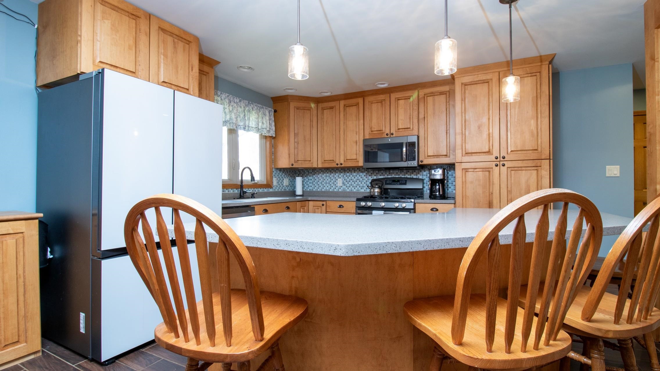2103 EDGEWOOD AVENUE, Rothschild, Wisconsin 54474, 3 Bedrooms Bedrooms, ,3 BathroomsBathrooms,Residential,For Sale,2103 EDGEWOOD AVENUE,22601853