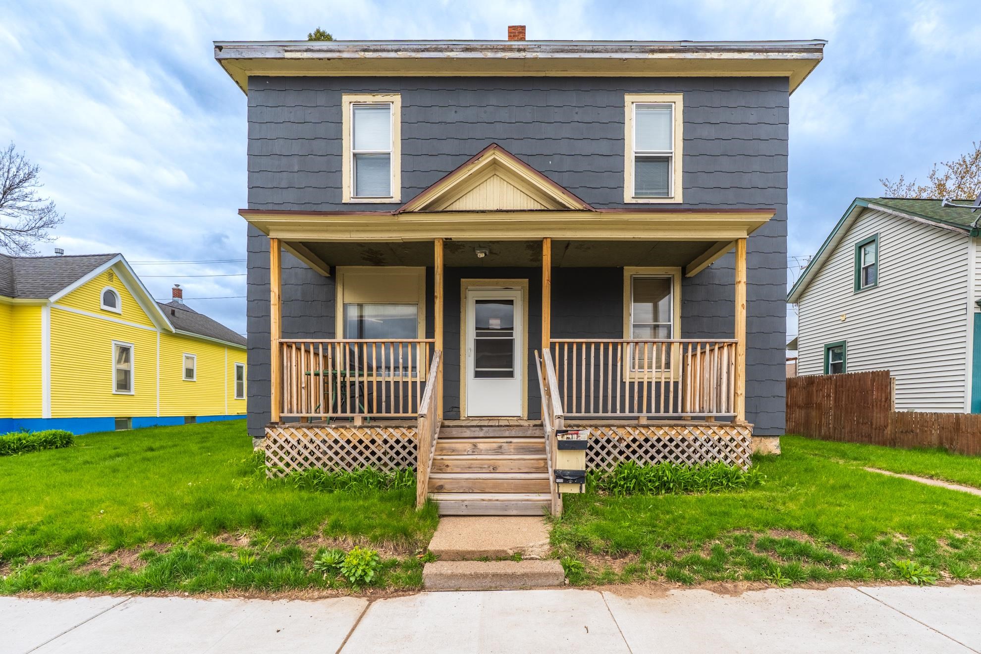 1332 N 2ND STREET, Wausau, Wisconsin 54403, 2 Bedrooms Bedrooms, ,1 BathroomBathrooms,Multi-family,For Sale,1332 N 2ND STREET,22601854