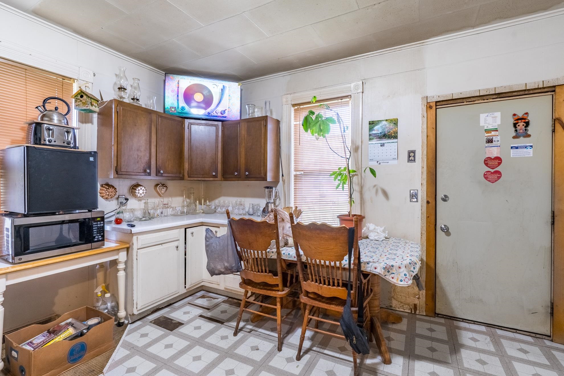 1332 N 2ND STREET, Wausau, Wisconsin 54403, 2 Bedrooms Bedrooms, ,1 BathroomBathrooms,Multi-family,For Sale,1332 N 2ND STREET,22601854