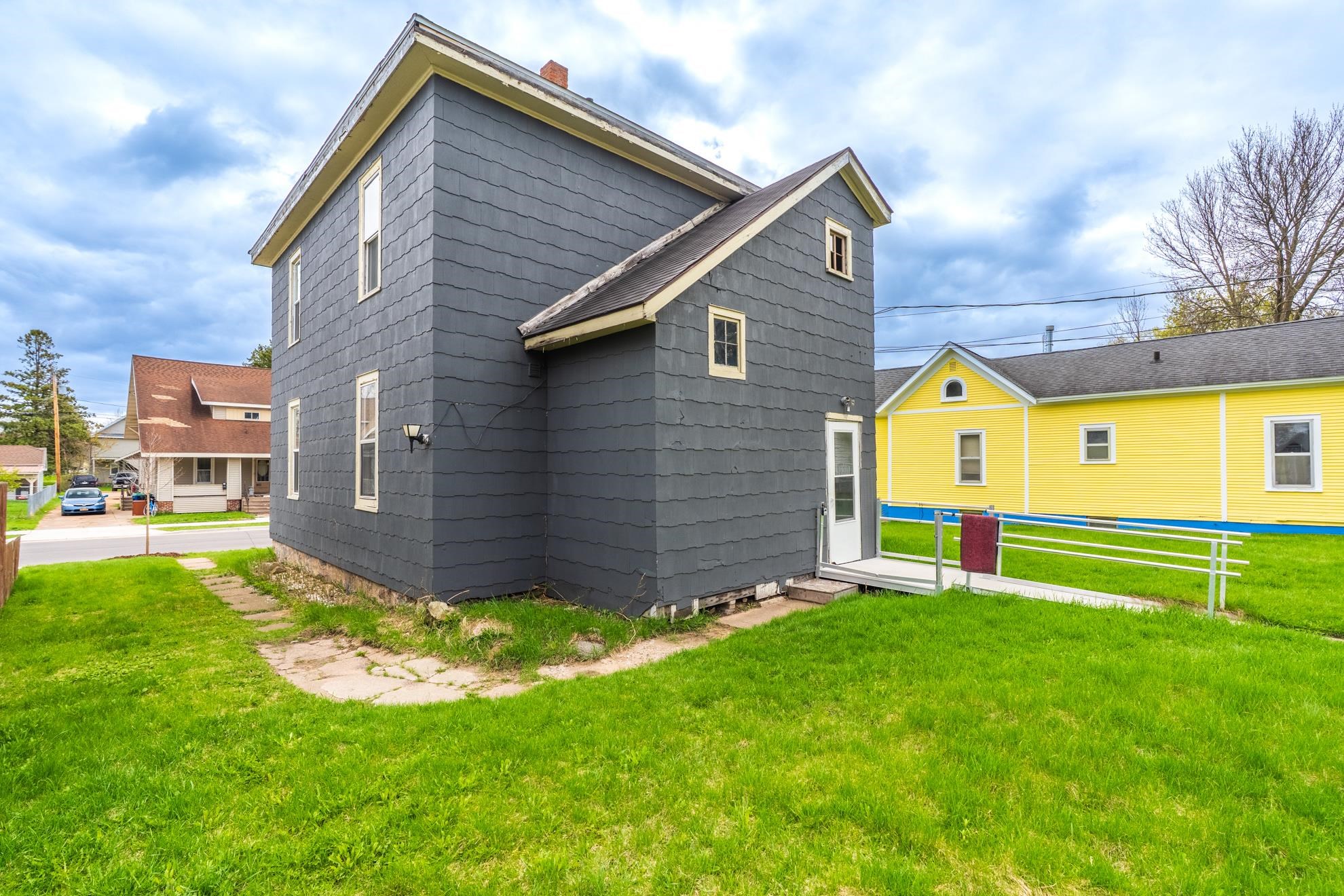 1332 N 2ND STREET, Wausau, Wisconsin 54403, 2 Bedrooms Bedrooms, ,1 BathroomBathrooms,Multi-family,For Sale,1332 N 2ND STREET,22601854