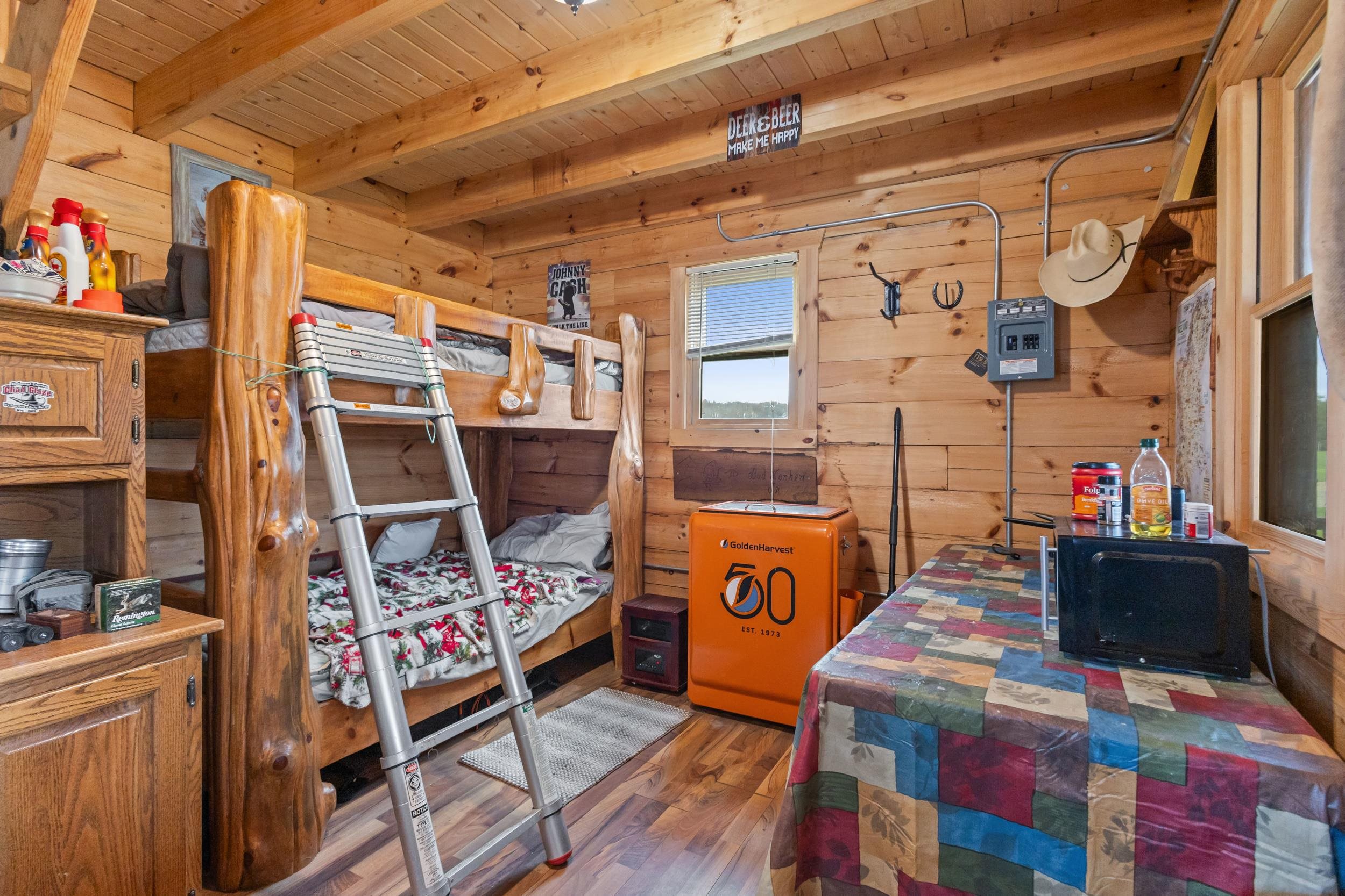 E721 COUNTY ROAD MM, Iola, Wisconsin 54945, 4 Bedrooms Bedrooms, ,2 BathroomsBathrooms,Residential,For Sale,E721 COUNTY ROAD MM,22601855