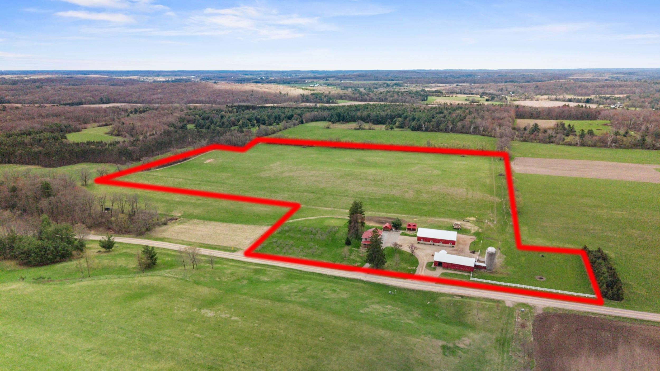 E721 COUNTY ROAD MM, Iola, Wisconsin 54945, 4 Bedrooms Bedrooms, ,2 BathroomsBathrooms,Residential,For Sale,E721 COUNTY ROAD MM,22601855