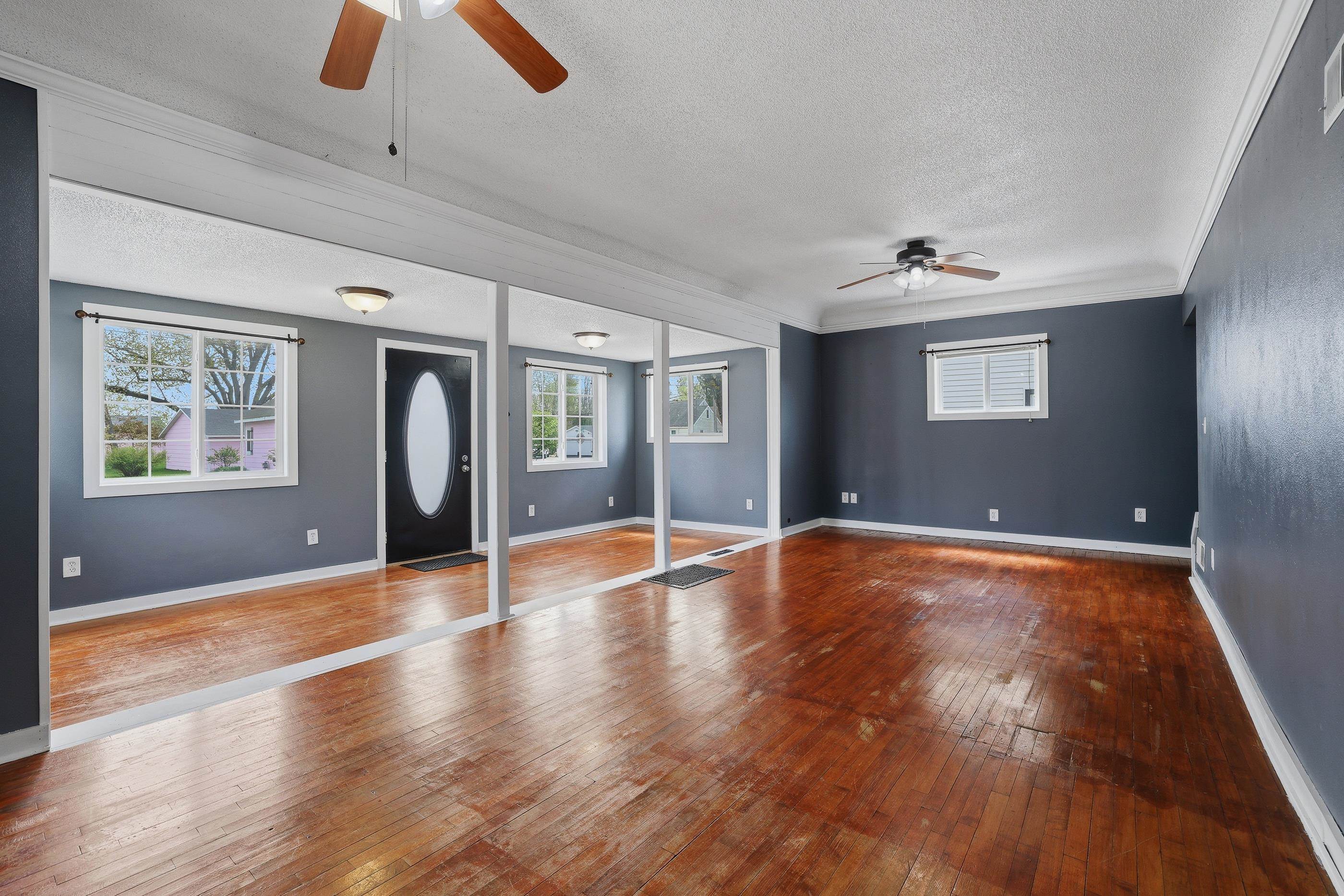 921 10TH AVENUE NORTH, Wisconsin Rapids, Wisconsin 54495, 3 Bedrooms Bedrooms, ,1 BathroomBathrooms,Residential,For Sale,921 10TH AVENUE NORTH,22601857