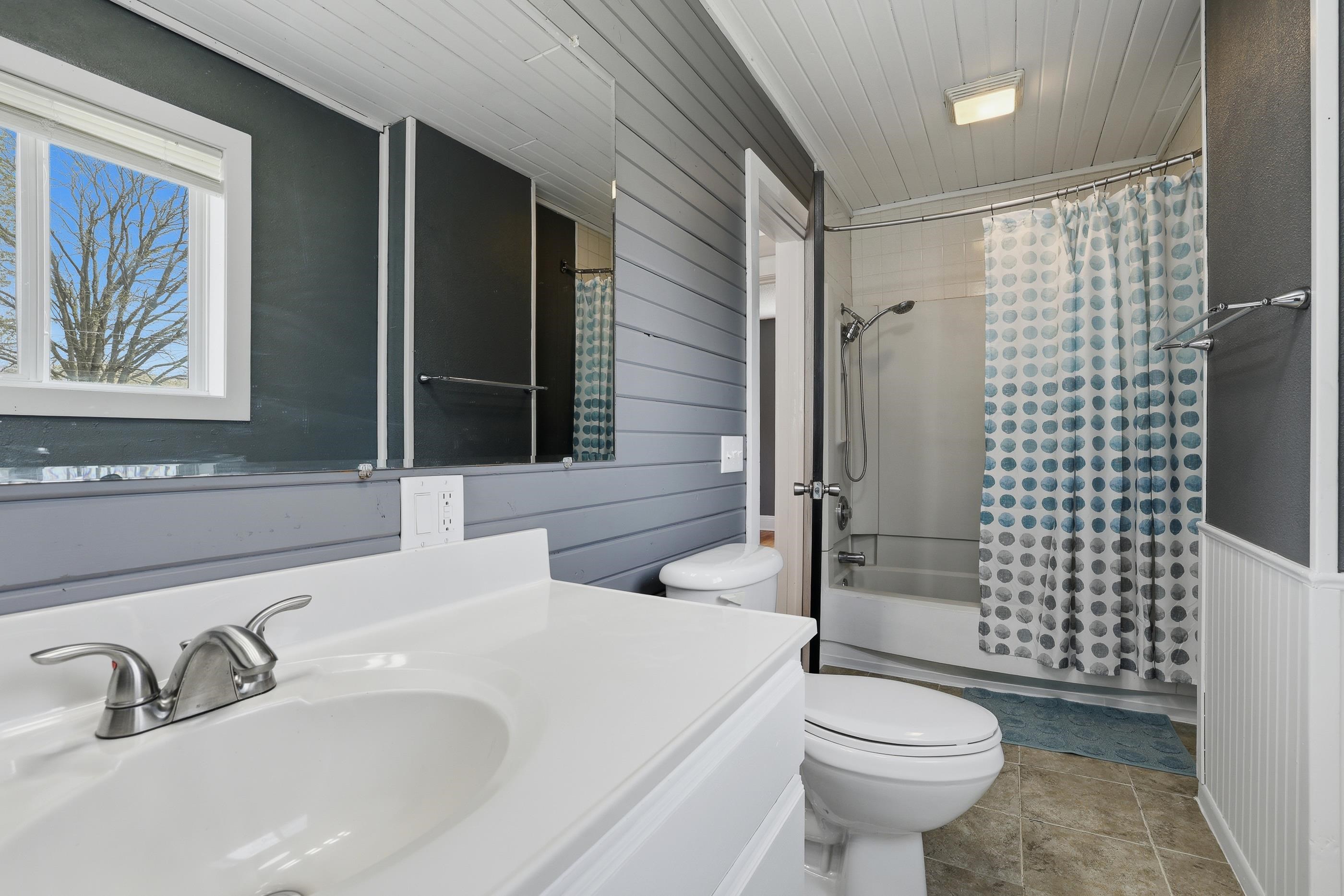 921 10TH AVENUE NORTH, Wisconsin Rapids, Wisconsin 54495, 3 Bedrooms Bedrooms, ,1 BathroomBathrooms,Residential,For Sale,921 10TH AVENUE NORTH,22601857