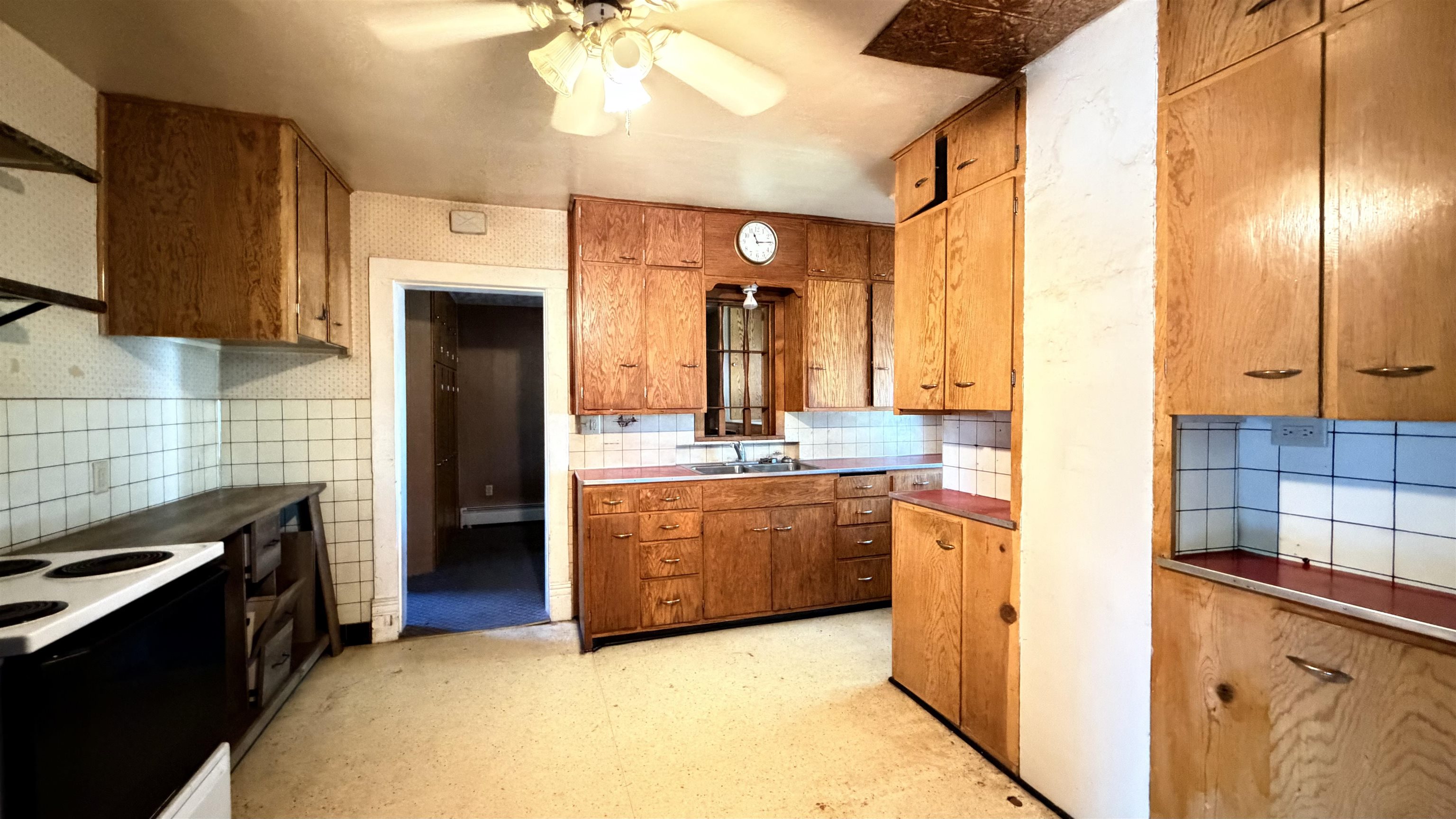 213530 LEGION STREET, Stratford, Wisconsin 54484, 2 Bedrooms Bedrooms, ,2 BathroomsBathrooms,Residential,For Sale,213530 LEGION STREET,22601858